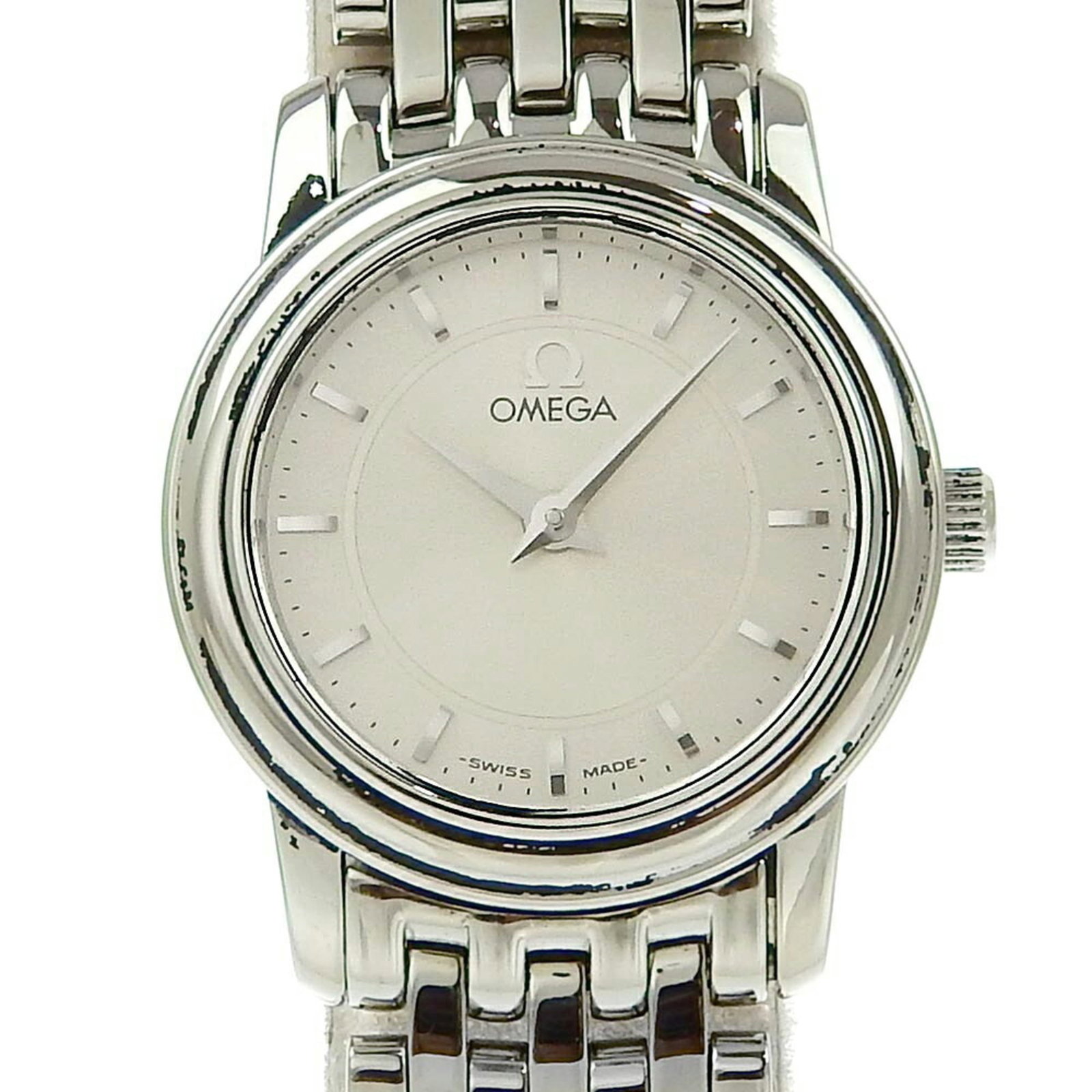 Wristwatch of Omega: Wristwatch of Omega Stainless steel case and band, the Omega De Ville watch boasts a sleek silver dial. With its quartz movement and compact design, this 22mm timepiece is both functional and