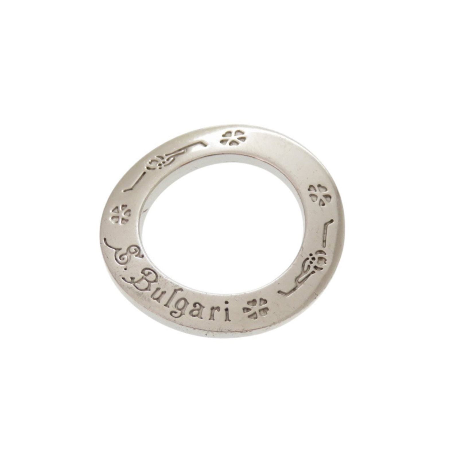 Bvlgari Top Necklace Save Children Silver Accessory 0694 Bvlgari: Bvlgari Top Necklace Save Children Silver Accessory 0694 Bvlgari Bvlgari Top Necklace Save Children Silver Accessory 0694 Bvlgari features a silver pendant with a size of 30mm x 30mm. This silver