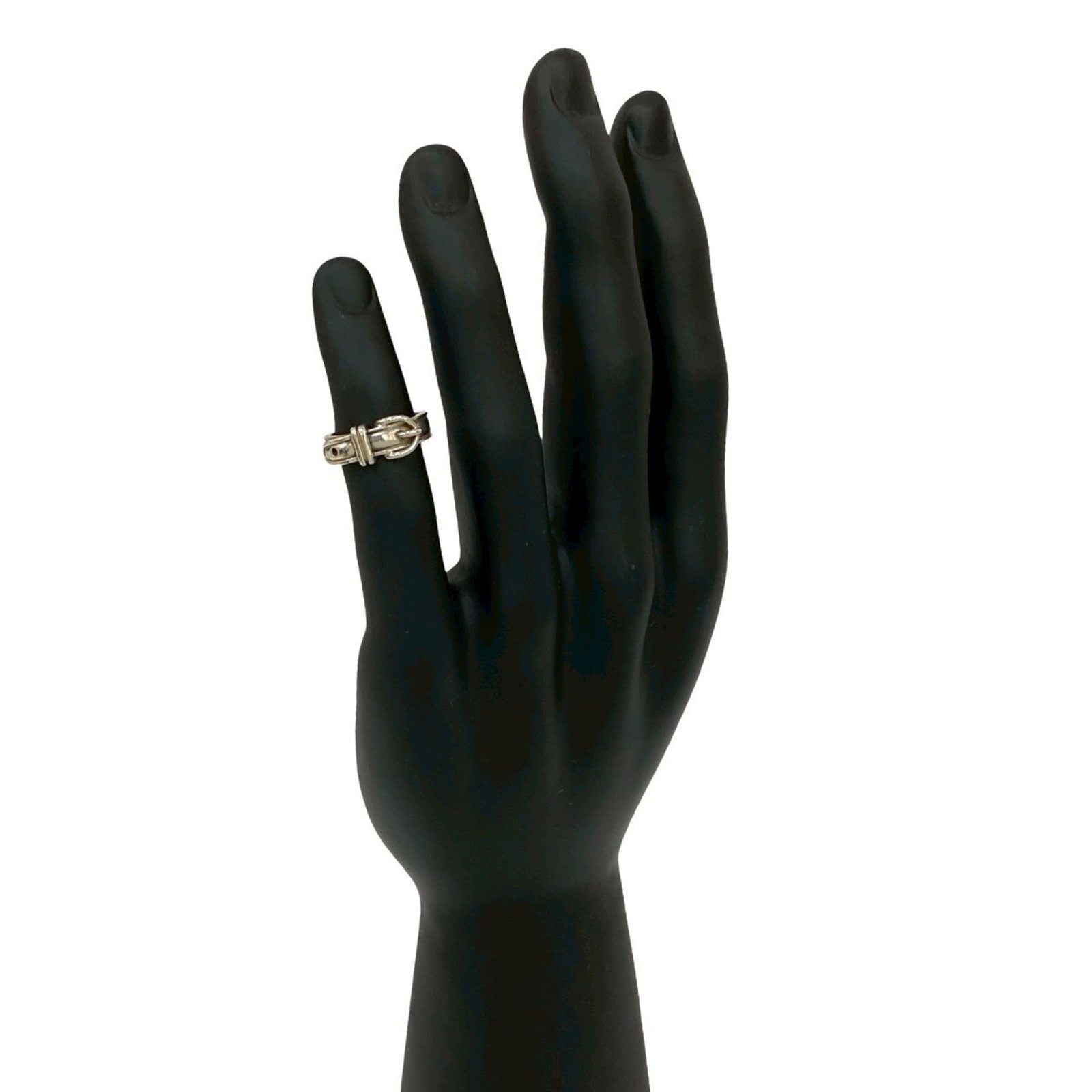 Silver Ring Band Hermes 925: Silver Ring Band Hermes 925 Silver Ring Band Hermes 925 features a sleek and modern design made from high-quality silver material. This stylish band ring is available in US size 4.5 and JP size 8,