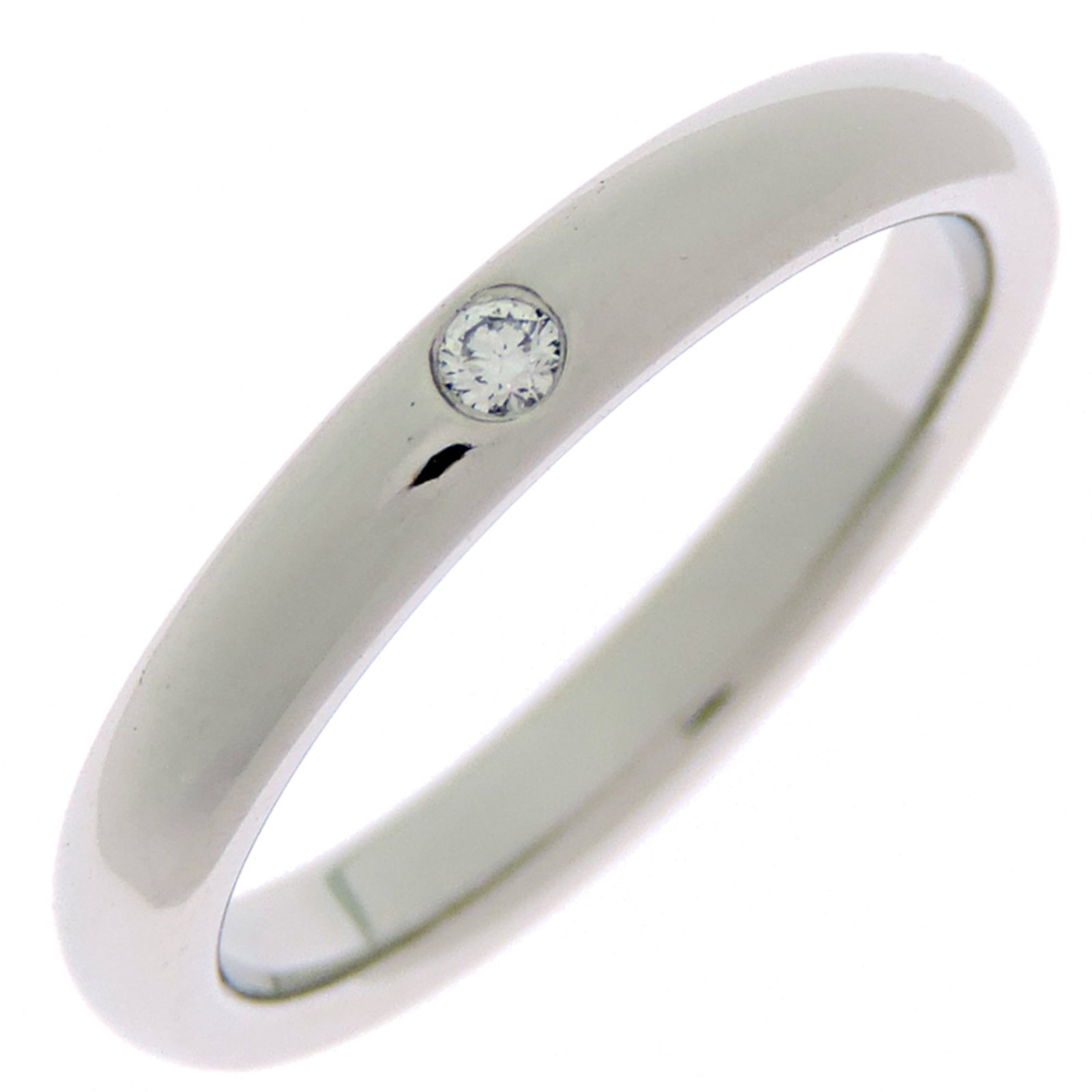 Tiffany platinum ring band: Tiffany platinum ring band Platinum band ring from Tiffany, featuring a diamond stone and available in US size 4.5 and JP size 8. This elegant ring showcases the luxury of platinum craftsmanship,