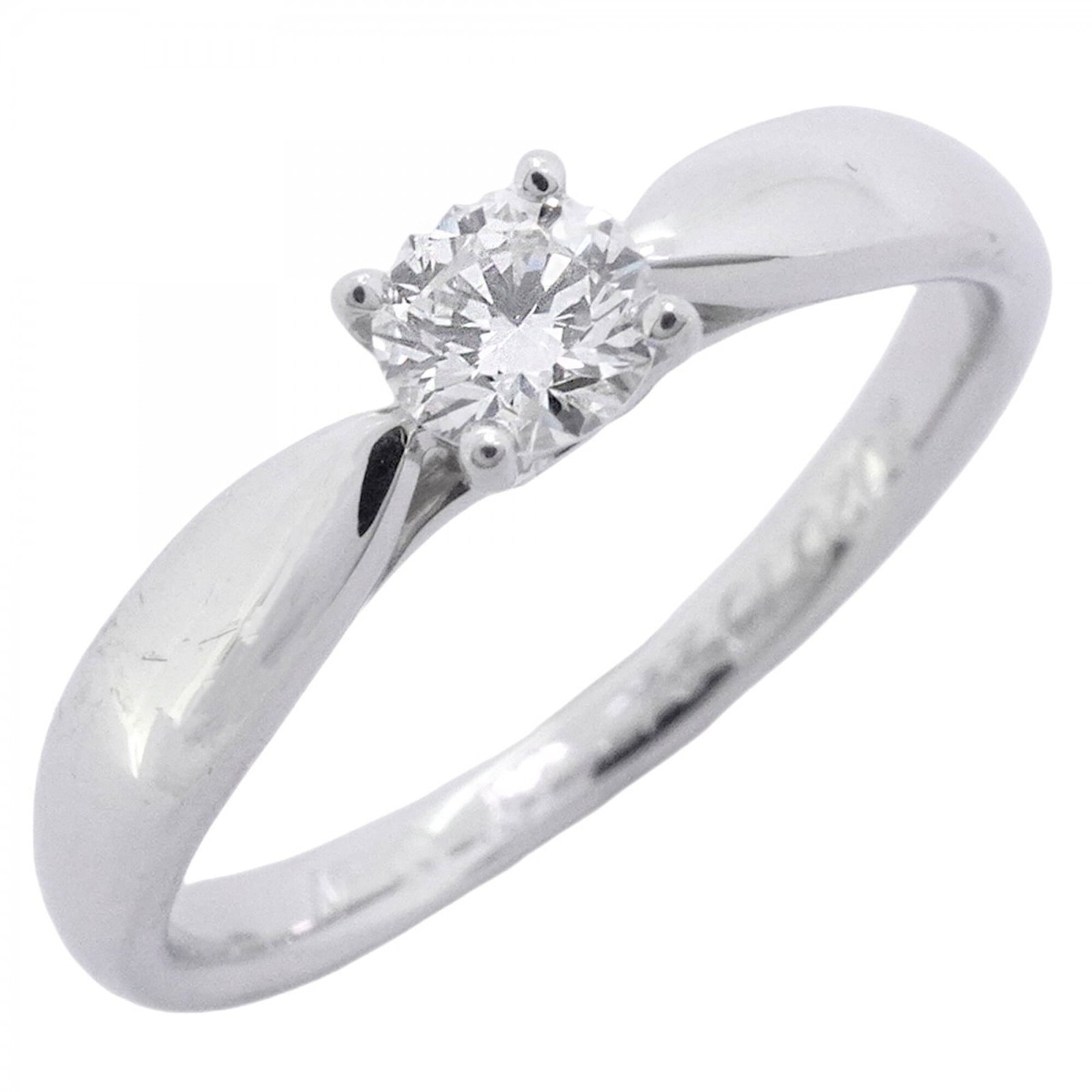 Tiffany platinum ring band: Tiffany platinum ring band Platinum ring band from Tiffany, featuring a diamond stone and available in US size 4 and JP size 7.5. This elegant band showcases the luxury of platinum craftsmanship,