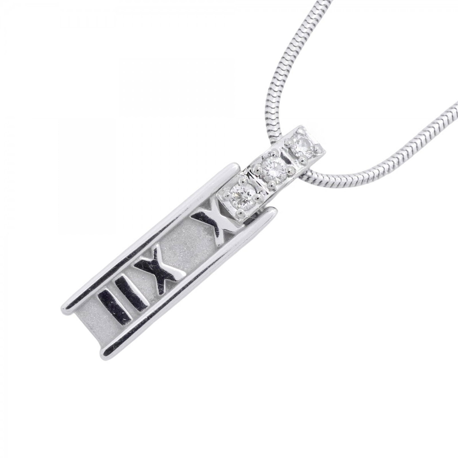 Tiffany & Co. Atlas Necklace 3Pd (3 Diamonds) 18K White Gold Women'S: Tiffany & Co. Atlas Necklace 3Pd (3 Diamonds) 18K White Gold Women'S Tiffany & Co.'s Atlas Necklace shines with three diamonds set in 18K white gold, creating a stunning piece of jewelry. The necklace
