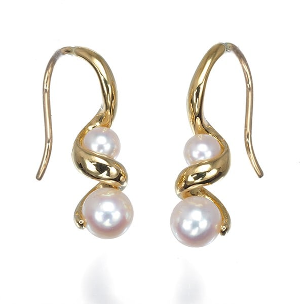 Mikimoto Earrings Akoya Pearl 3.5-4.8Mm Spiral Hook 18K 750 Yellow Gold: Mikimoto Earrings Akoya Pearl 3.5-4.8Mm Spiral Hook 18K 750 Yellow Gold 18k yellow gold spiral hook earrings feature an Akoya pearl measuring approximately 3.5-4.8mm, suspended from a delicate drop.