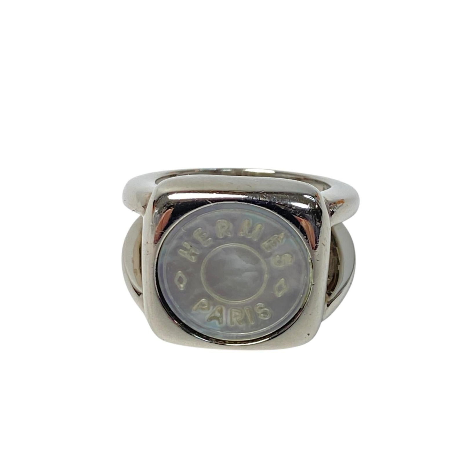 Ring Shell Metal Band Hermes: Ring Shell Metal Band Hermes Silver Ring Shell Metal Band from Hermes. This unique band features a shell metal design, available in US size 6 and JP size 11. Made from high-quality metal, the ring sho