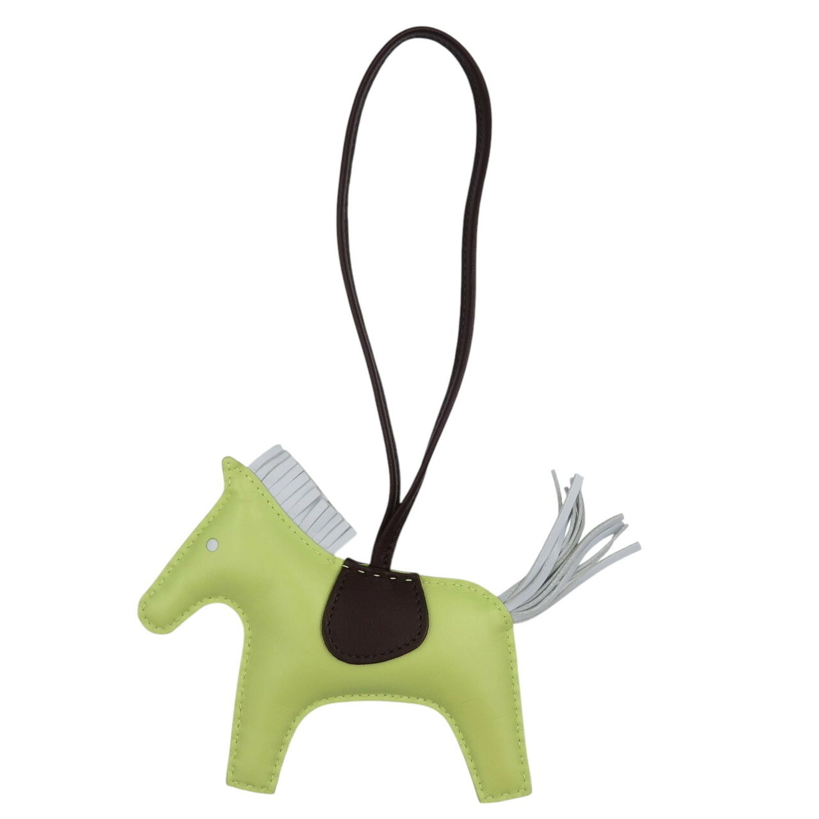Hermes agneau handbag charm Milo: Hermes agneau handbag charm Milo Agneau Milo handbag charm from Hermes, crafted in France. This agneau material charm measures 105mm x 120mm and comes with a box. A unique accessory for those who