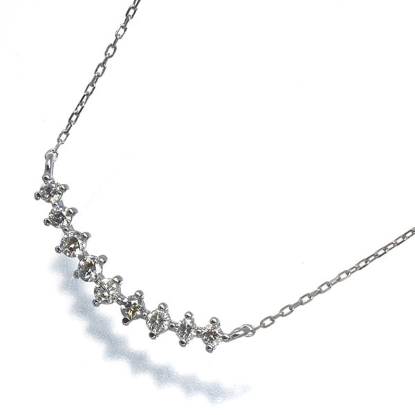 Diamond 0.15Ct 9P Necklace 900 850 Platinum: Diamond 0.15Ct 9P Necklace 900 850 Platinum 900 / 850 Platinum Diamond Pendant Necklace features a natural diamond with a total weight of 0.15ct, set in a high-quality platinum pendant on a 38-41cm