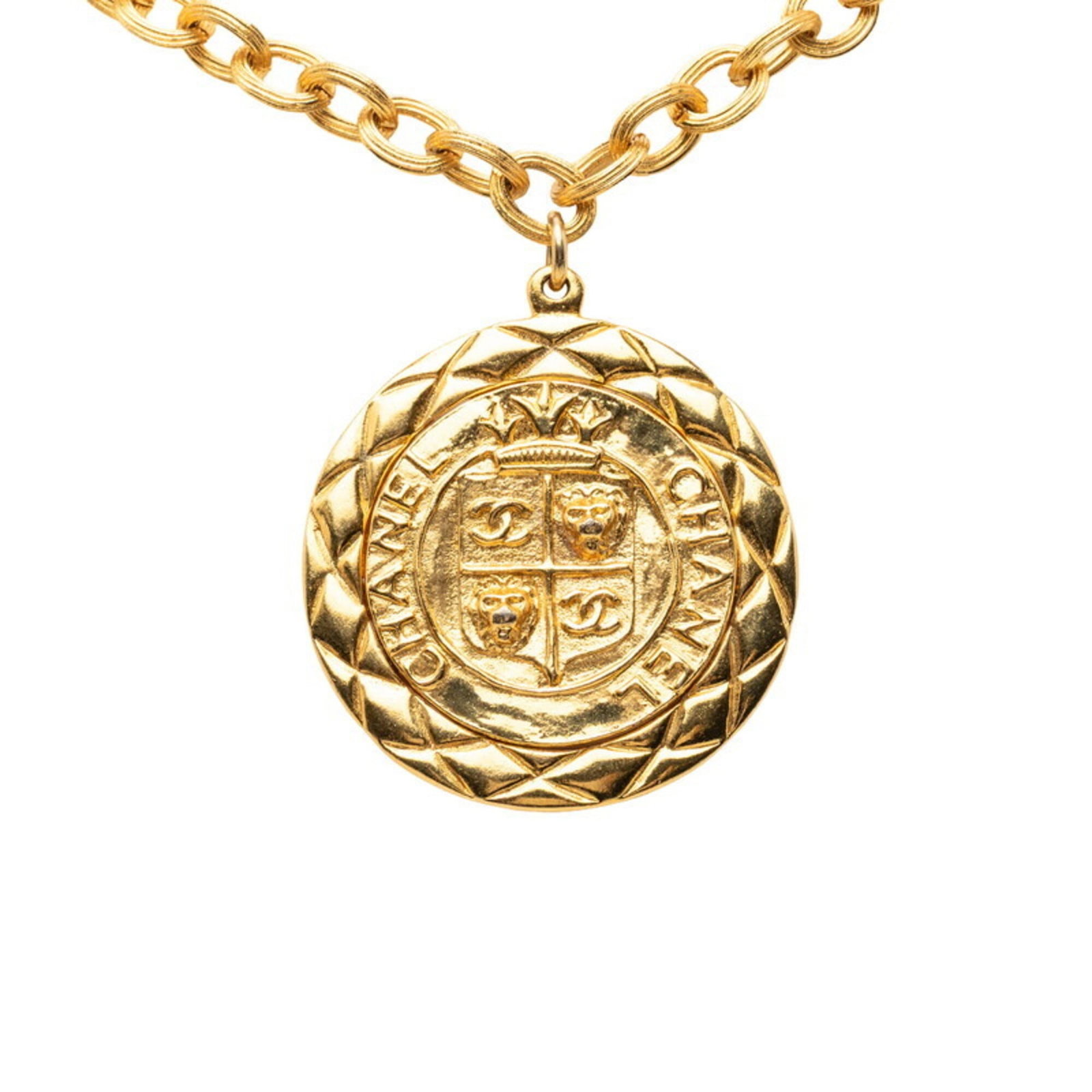 Women's Chanel long gold plated lion motif necklace: Women's Chanel long gold plated lion motif necklace Gold plated lion motif necklace from Chanel, featuring a pendant measuring 50.2mm x 44.7mm and a chain that fits a neck circumference of 78.5 cm /