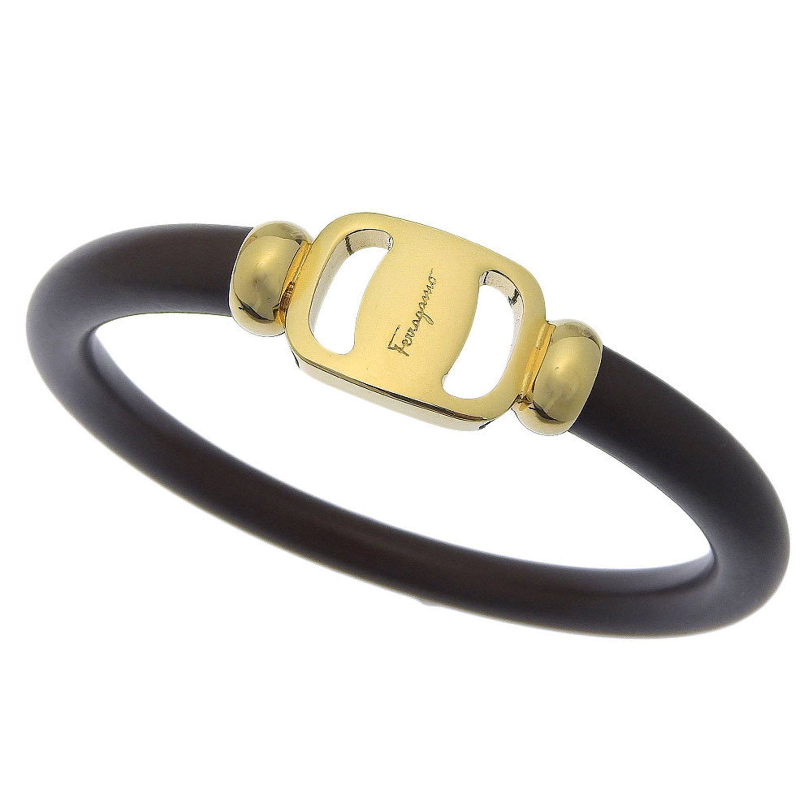 Salvatore Ferragamo Bangle Gold Plating Leather: Salvatore Ferragamo Bangle Gold Plating Leather Gold plating and supple leather come together in this Salvatore Ferragamo bangle, crafted with attention to detail. The piece measures 19cm in length