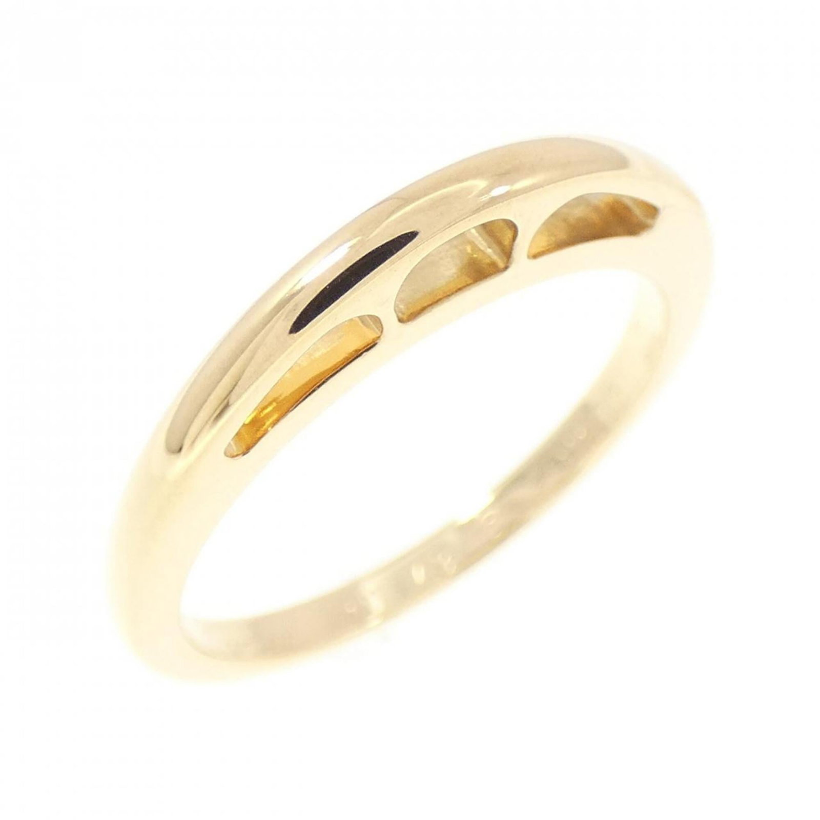 Yellow Gold Cartier Band Ring 18K: Yellow Gold Cartier Band Ring 18K Yellow Gold Cartier Band Ring 18K - A classic design from renowned luxury brand Cartier, crafted in 18K yellow gold. This elegant band ring features a timeless style