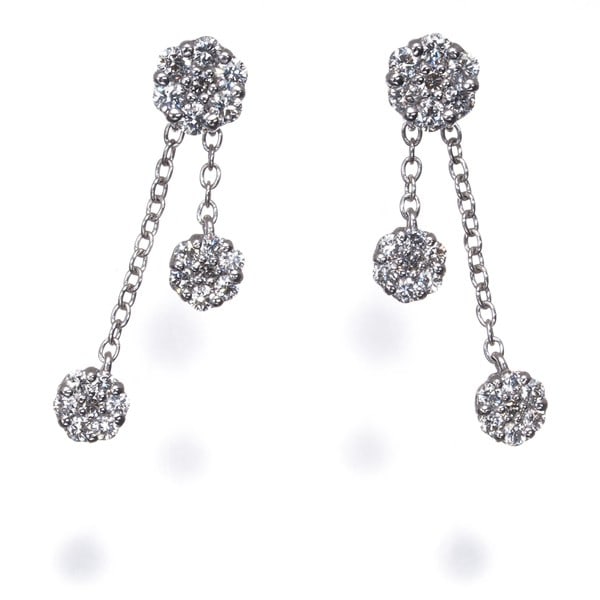 Ponte Vecchio Earrings Diamond 0.26Ct/ 0.26Ct Flower Drop 18K Wg: Ponte Vecchio Earrings Diamond 0.26Ct/ 0.26Ct Flower Drop 18K Wg 18k white gold drops in the shape of delicate flower petals, adorned with two natural diamond flowers. The earrings feature a total