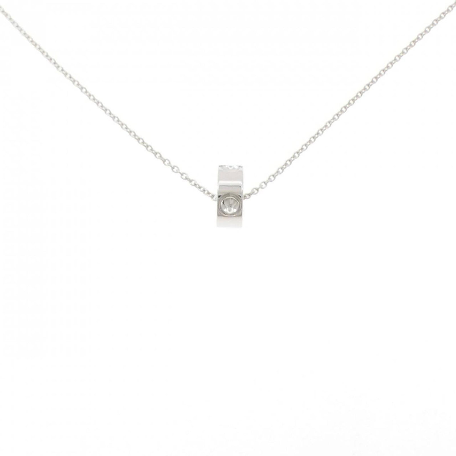 Empreinte Louis Vuitton Pendant: Empreinte Louis Vuitton Pendant White gold (18K) pendant, measuring 10.9mm x 4.4mm, suspended from a 40 cm / 15.74'' chain. The Empreinte Louis Vuitton design bears a signature. This necklace features
