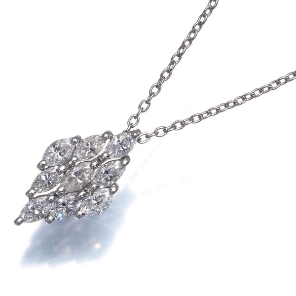 Suwa Necklace Diamond 0.50Ct Marquise-Cut 950 Platinum: Suwa Necklace Diamond 0.50Ct Marquise-Cut 950 Platinum The Suwa Necklace Diamond 0.50Ct Marquise-Cut 950 Platinum boasts a stunning natural diamond, set in a beautiful 14.8 x 8.0mm pendant, suspended 