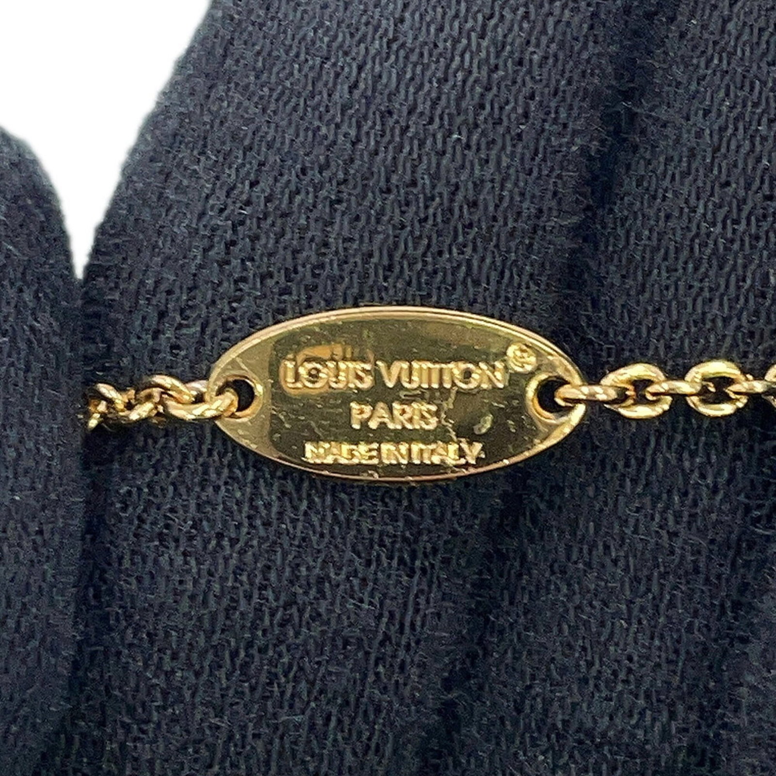 Metal Charm Louis Vuitton - 12