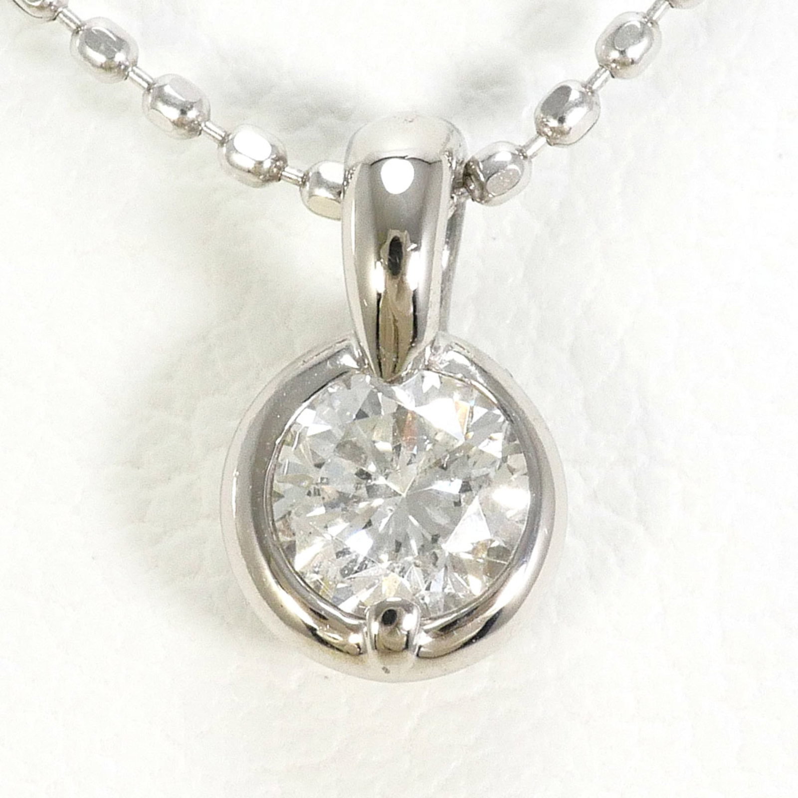 Pt Platinum Pt850 Necklace With 0.20Ct Diamond Total Weight 2.3G 39Cm Like New Condition.: Pt Platinum Pt850 Necklace With 0.20Ct Diamond Total Weight 2.3G 39Cm Like New Condition. Pt Platinum Pt850 Necklace With 0.20Ct Diamond Total Weight 2.3G 39Cm Like New Condition.The Pt Platinum Pt850
