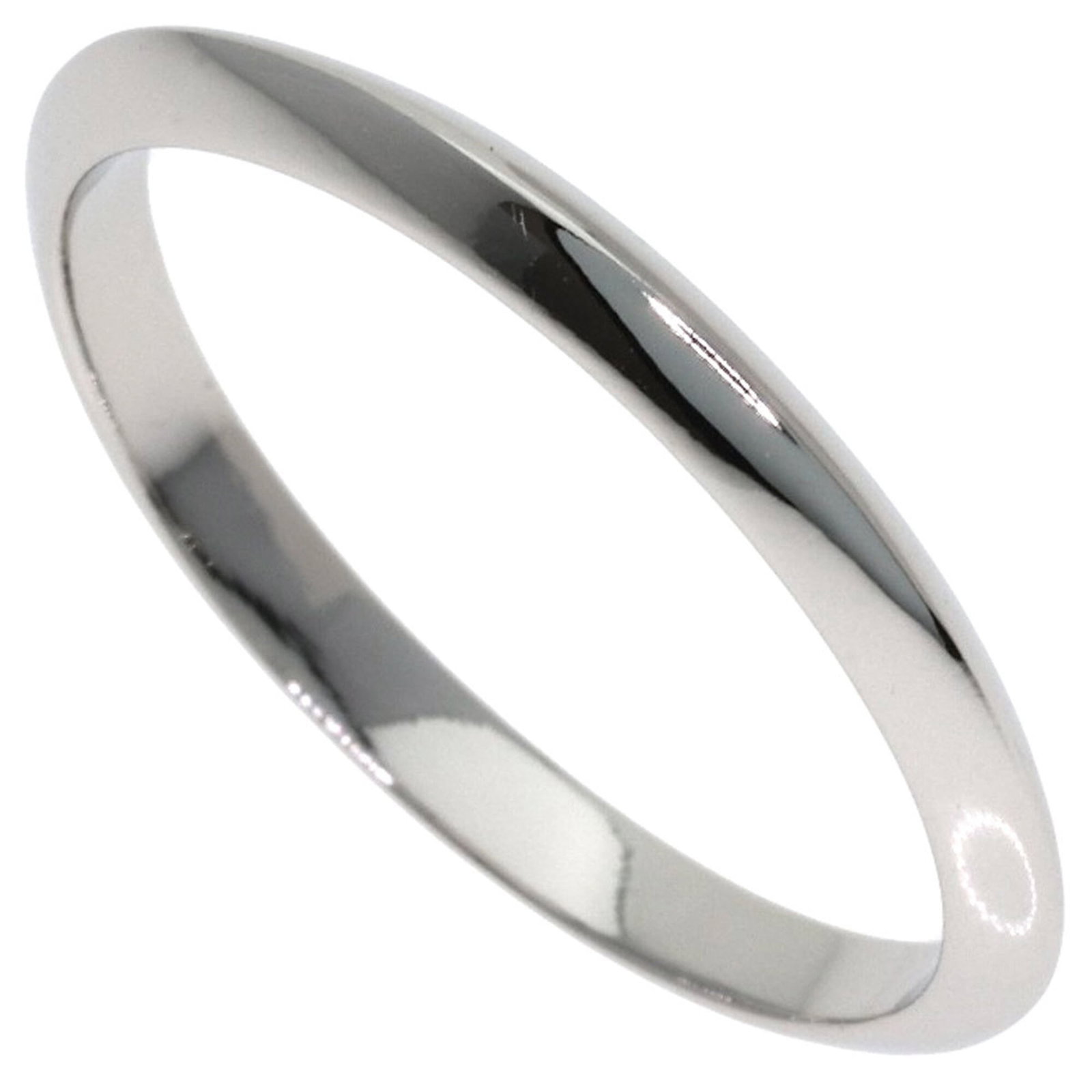 Ring Tiffany Band: Ring Tiffany Band Platinum ring band with a sleek, modern design. Made from 950 platinum, this band boasts a slender width of 2mm and weighs just 2.3g, making it a stylish and lightweight addition to 
