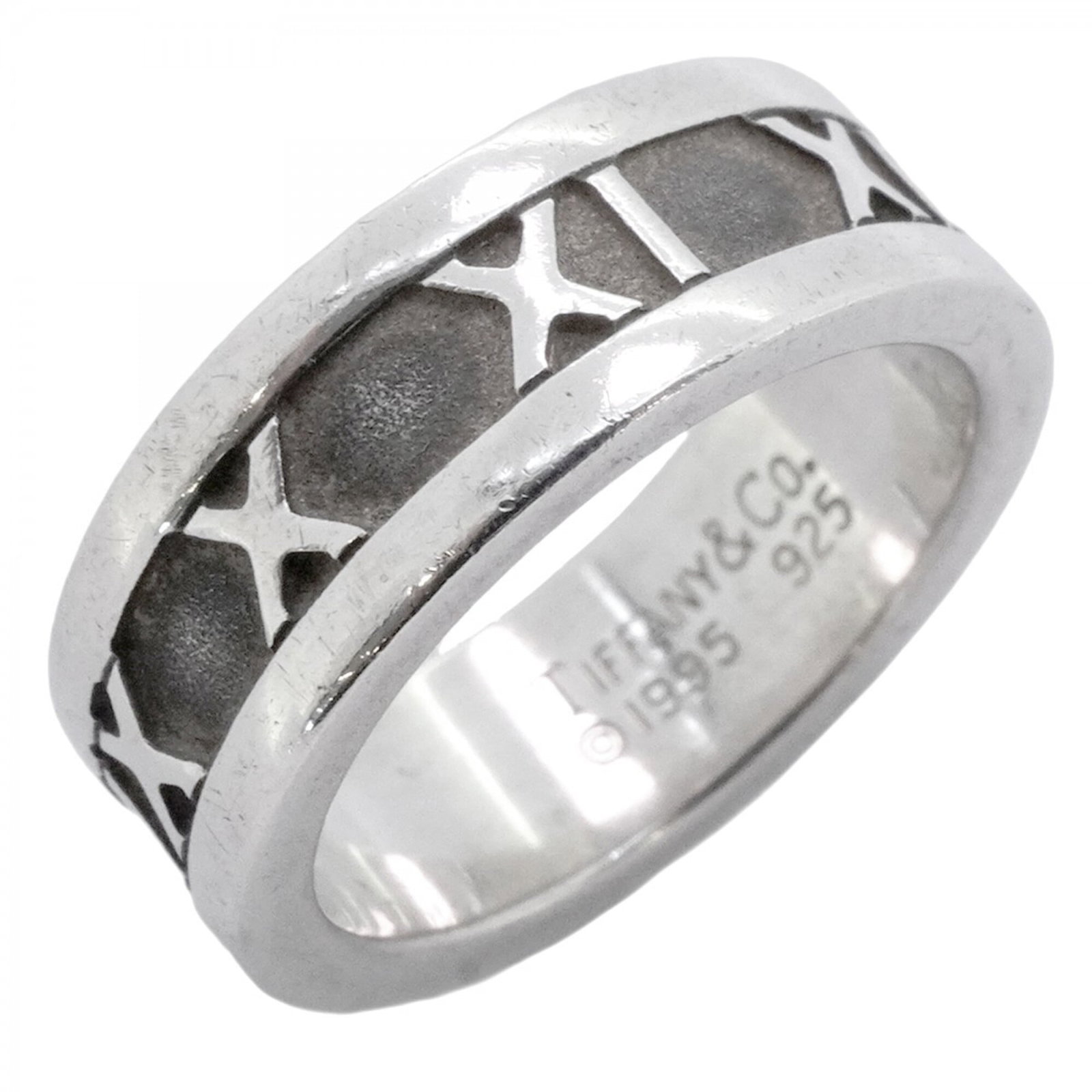 Silver 925 Tiffany Band Ring: Silver 925 Tiffany Band Ring Silver 925 Tiffany Band Ring - A classic women's band ring made from high-quality silver, available in US size 4 and Japanese size 7.5. This timeless piece features the