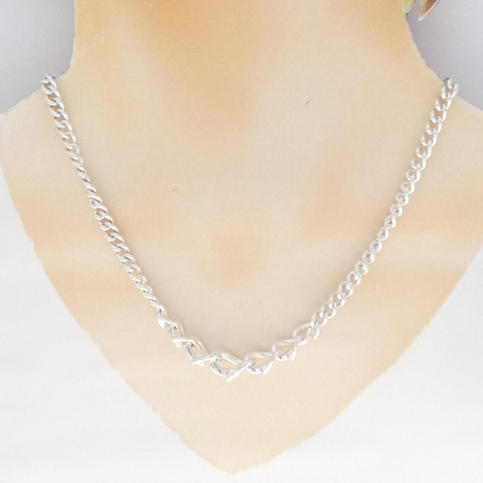 Forge Graduated Tiffany Necklace - 5