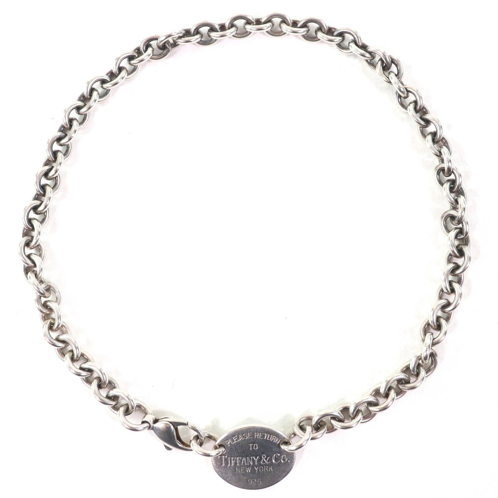 Tiffany & Co. Return To Tiffany Sv925 Oval Tag Choker Necklace Silver Weight 51.75G Women'S: Tiffany & Co. Return To Tiffany Sv925 Oval Tag Choker Necklace Silver Weight 51.75G Women'S Silver Tiffany & Co. Return To Tiffany Sv925 Oval Tag Choker Necklace, weighing 51.75g and featuring an oval
