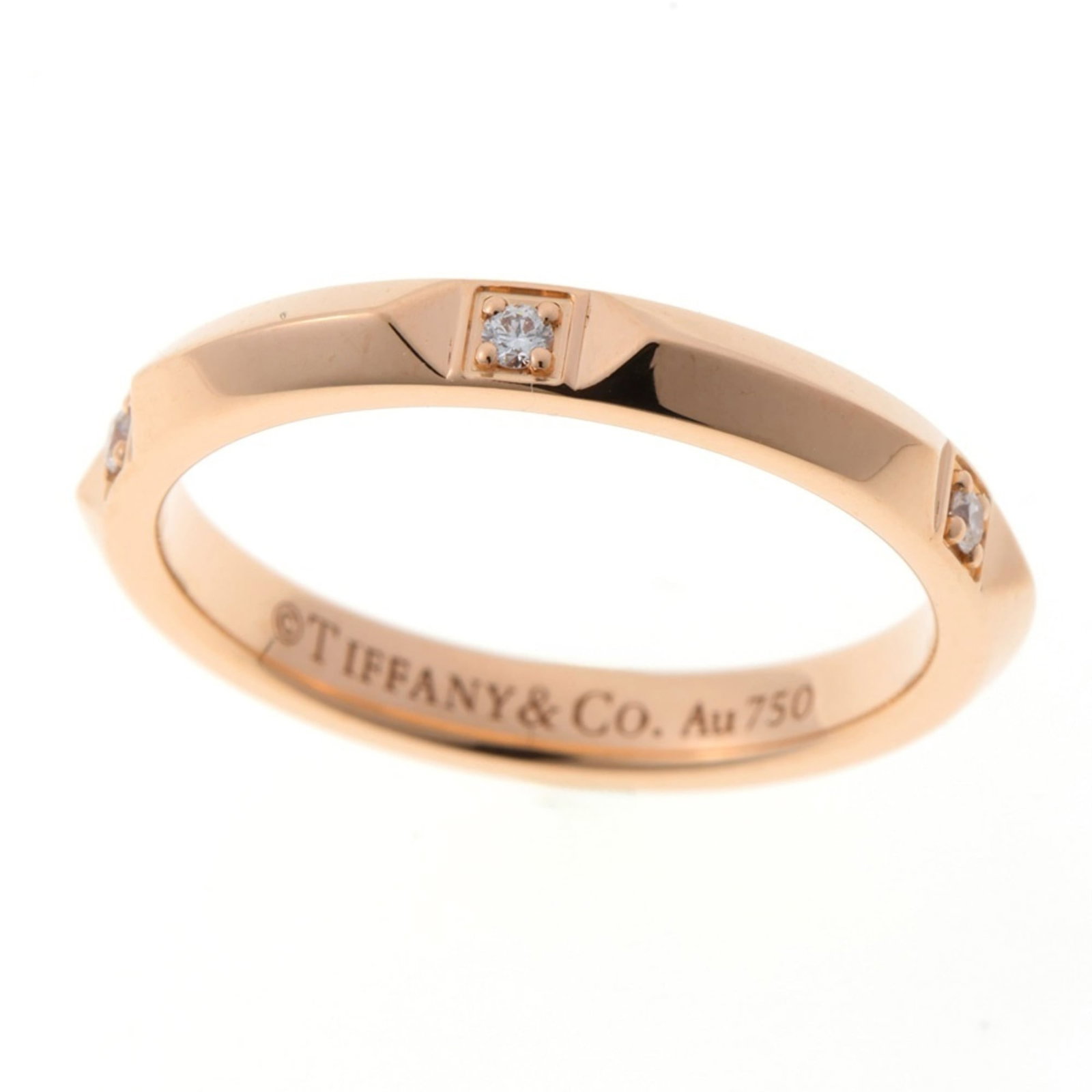 Rose Gold 18k Ring Tiffany Band: Rose Gold 18k Ring Tiffany Band Rose gold 18k ring Tiffany Band for women, available in US size 5.5 and JP size 10.5. This band features a rose gold material with a notable rose gold color. A Tiffany
