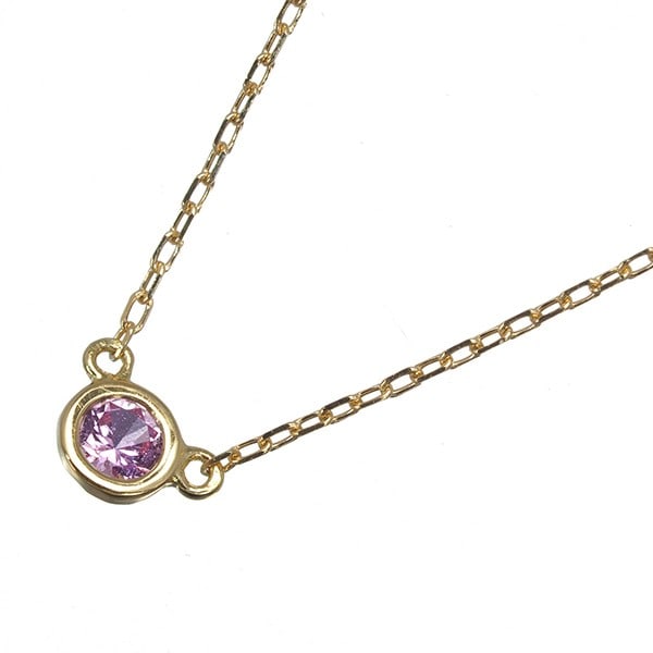 Ahkah Necklace Pink Sapphire 0.05Ct Nudity Color 18K 750 Yellow Gold: Ahkah Necklace Pink Sapphire 0.05Ct Nudity Color 18K 750 Yellow Gold The Ahkah Necklace features a stunning 0.05ct pink sapphire pendant suspended from an 18k yellow gold chain, measuring 37-40cm in l