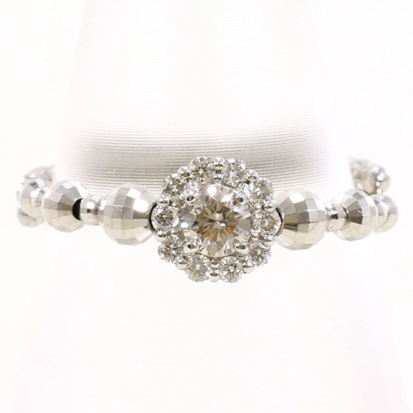 Unbranded Band Ring Platinum 850 Platinum 950: Unbranded Band Ring Platinum 850 Platinum 950 Platinum band ring featuring a 0.20ct diamond, crafted from high-quality Platinum 950 metal for durability and shine. The ring's sleek design and slender
