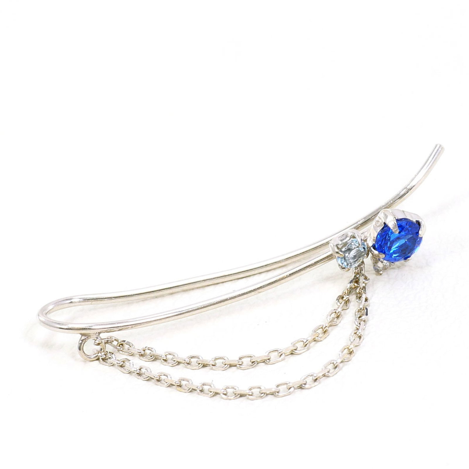 Unbranded Drop Earrings White Gold (10K): Unbranded Drop Earrings White Gold (10K) White gold drop earrings feature a single diamond weighing 0.4g / 0.01oz, set in high-quality 10K white gold metal. The elegant design showcases the sparkle