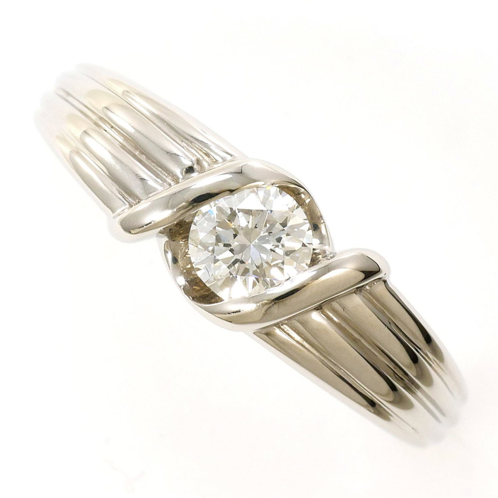 Ring Band Platinum Unbranded 900: Ring Band Platinum Unbranded 900 Platinum ring band with a diamond stone, weighing 0.375 carats, set in a platinum metal construction. The ring features a US size 7.5 and JP size 15.5, with a width