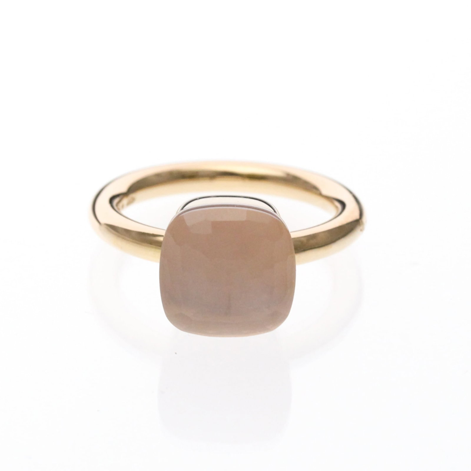 Pomellato Band Ring Pink Gold (18K) White Gold (18K): Pomellato Band Ring Pink Gold (18K) White Gold (18K) Pink gold and white gold come together in elegant harmony, forming the Nudo Classic Band Ring from Pomellato. This 18K pink gold and white gold