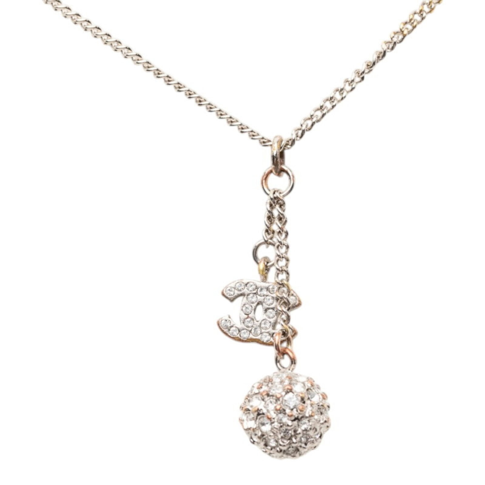 Chanel Coco Mark Chain Pendant Necklace B12C Engraving Silver Metal Rhinestone Women'S Chanel: Chanel Coco Mark Chain Pendant Necklace B12C Engraving Silver Metal Rhinestone Women'S Chanel Chanel's iconic Coco Mark Chain Pendant Necklace boasts a sleek design with a silver metal and rhinestone
