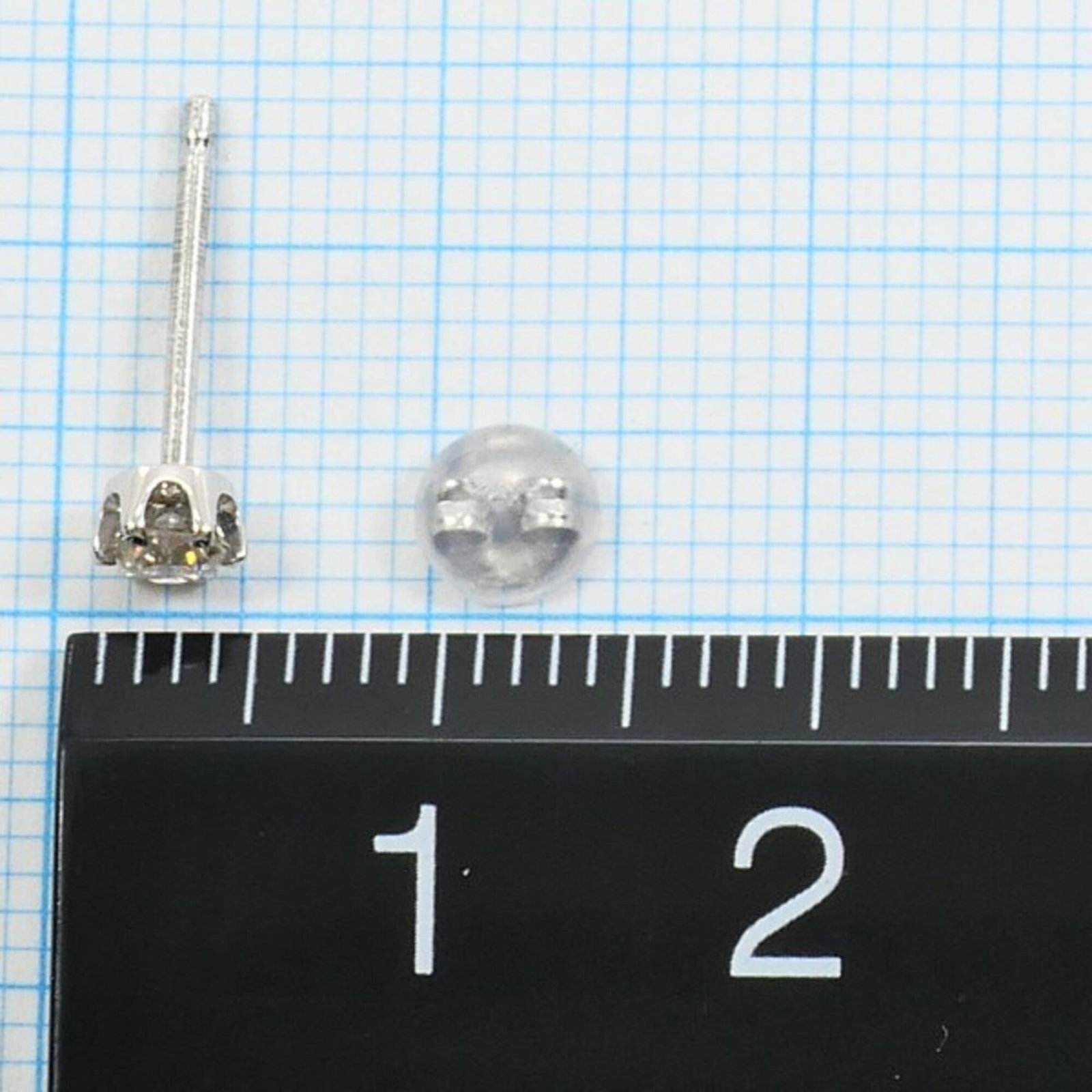 Platinum stud earrings - 3