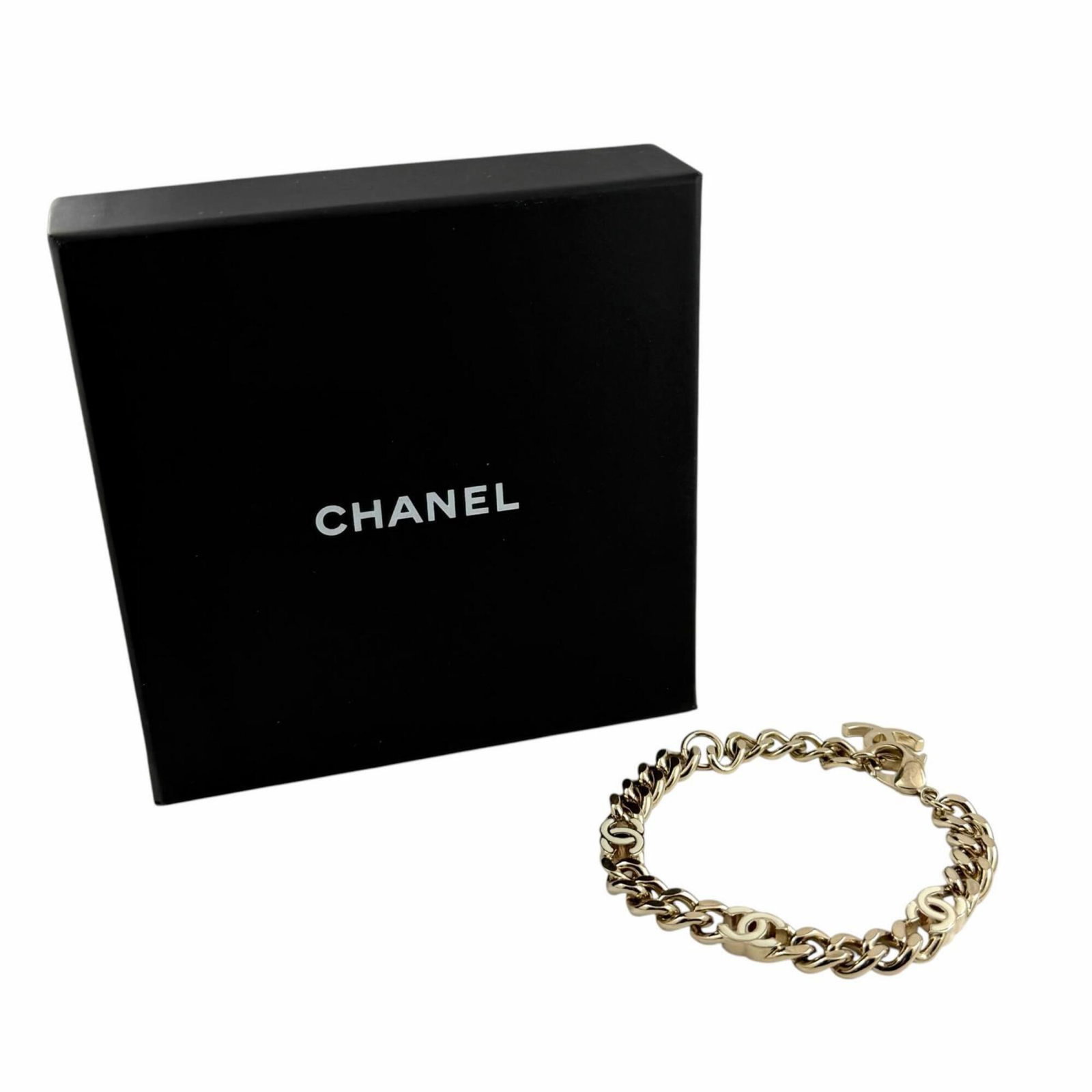 Charm by Chanel - 2
