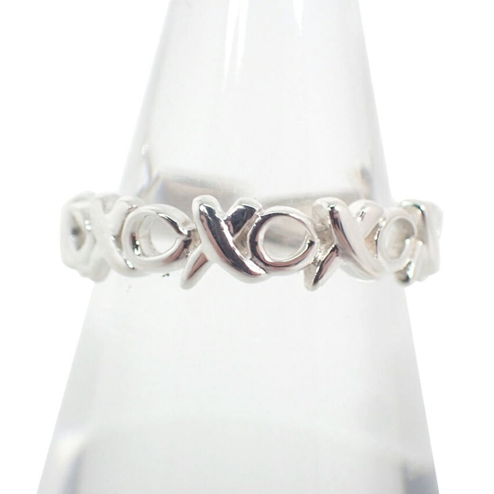 Sterling Silver Tiffany Band Ring 925: Sterling Silver Tiffany Band Ring 925 Sterling silver Tiffany band ring features a classic design in 925 quality. Made from high-quality sterling silver, this band ring boasts a timeless look that
