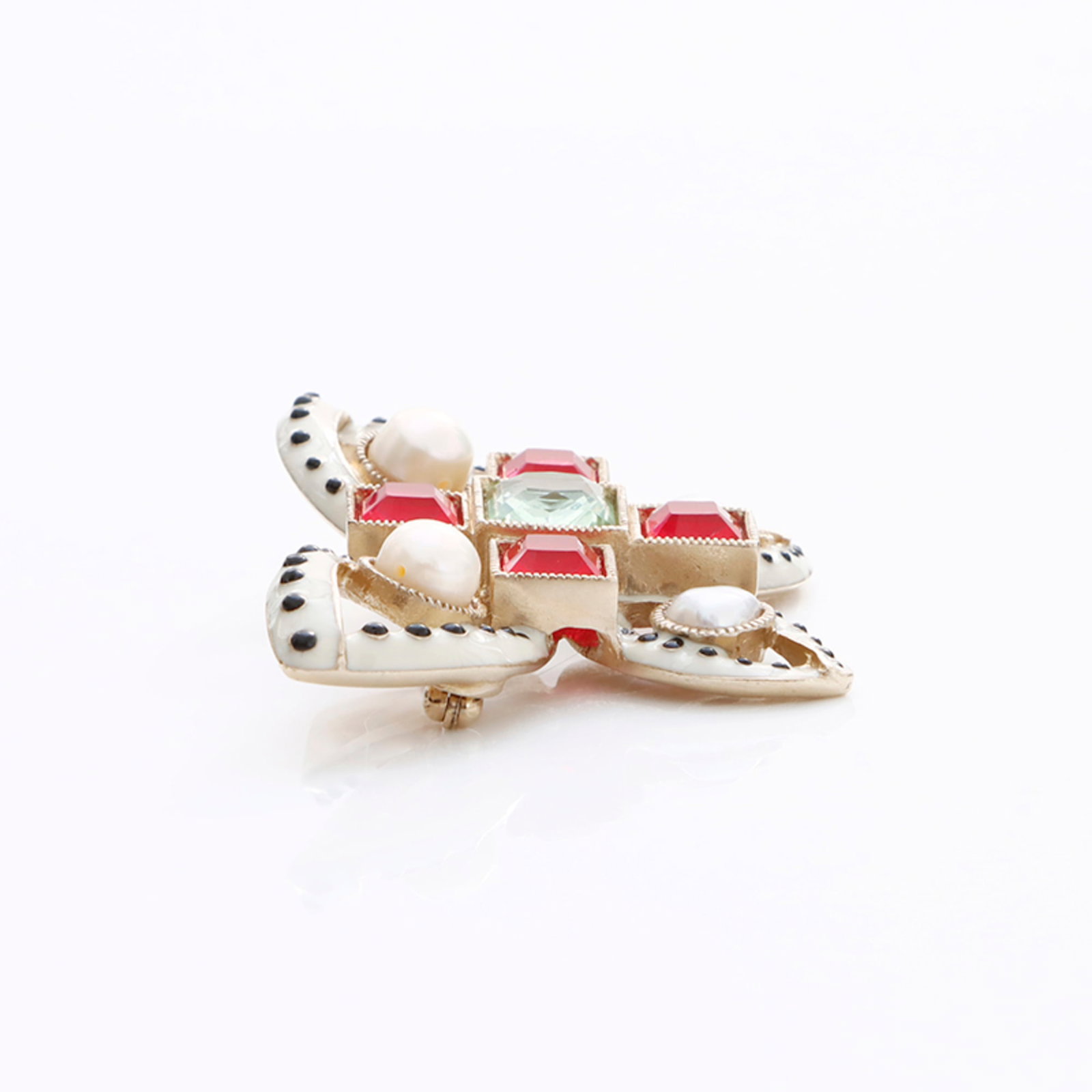 Brooch Chanel - 5
