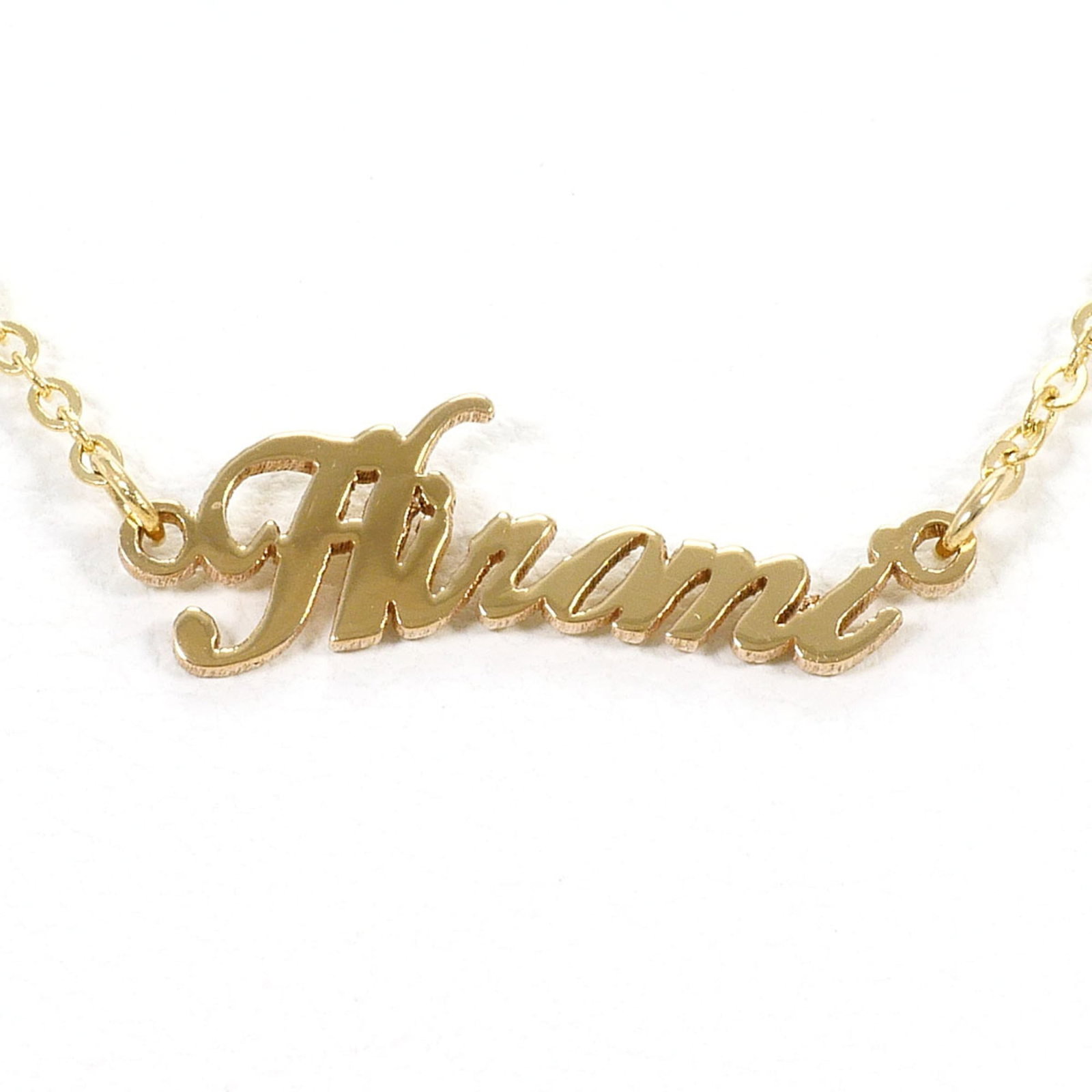 K14 14K Yellow Gold Necklace Total Weight 1.4G 45Cm Like New Condition: K14 14K Yellow Gold Necklace Total Weight 1.4G 45Cm Like New Condition Unbranded 14K Yellow Gold Necklace in Like New Condition, Total Weight 1.4g, Features a Pendant Size of 7mm x 16mm and a 45cm Cha