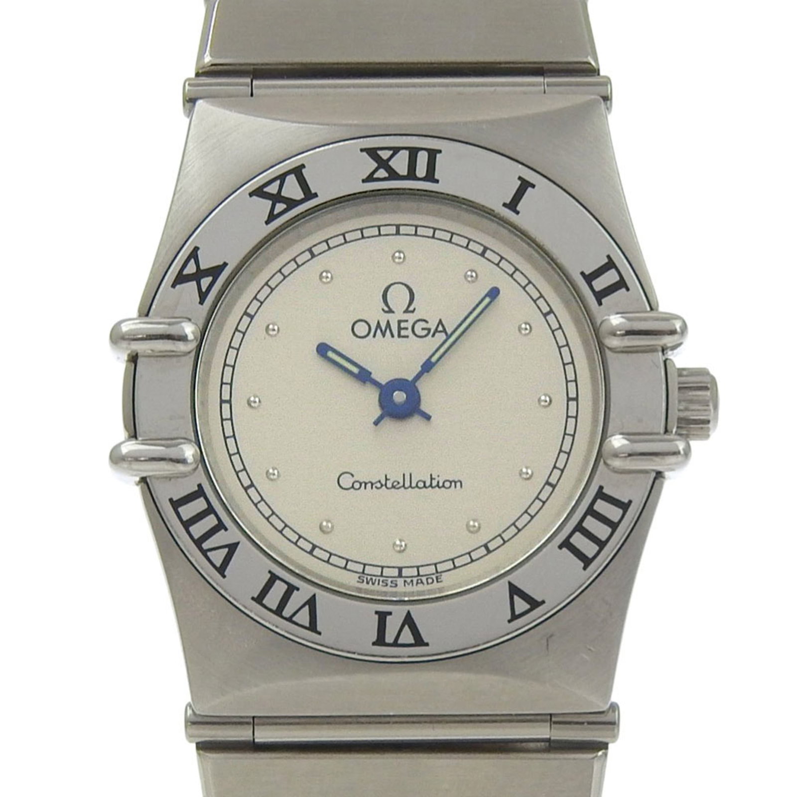 Wristwatch of Omega: Wristwatch of Omega Stainless steel case and band provide a sleek, modern look. The silver dial adds a touch of sophistication to this quartz-powered Omega wristwatch, with a diameter of 23mm that