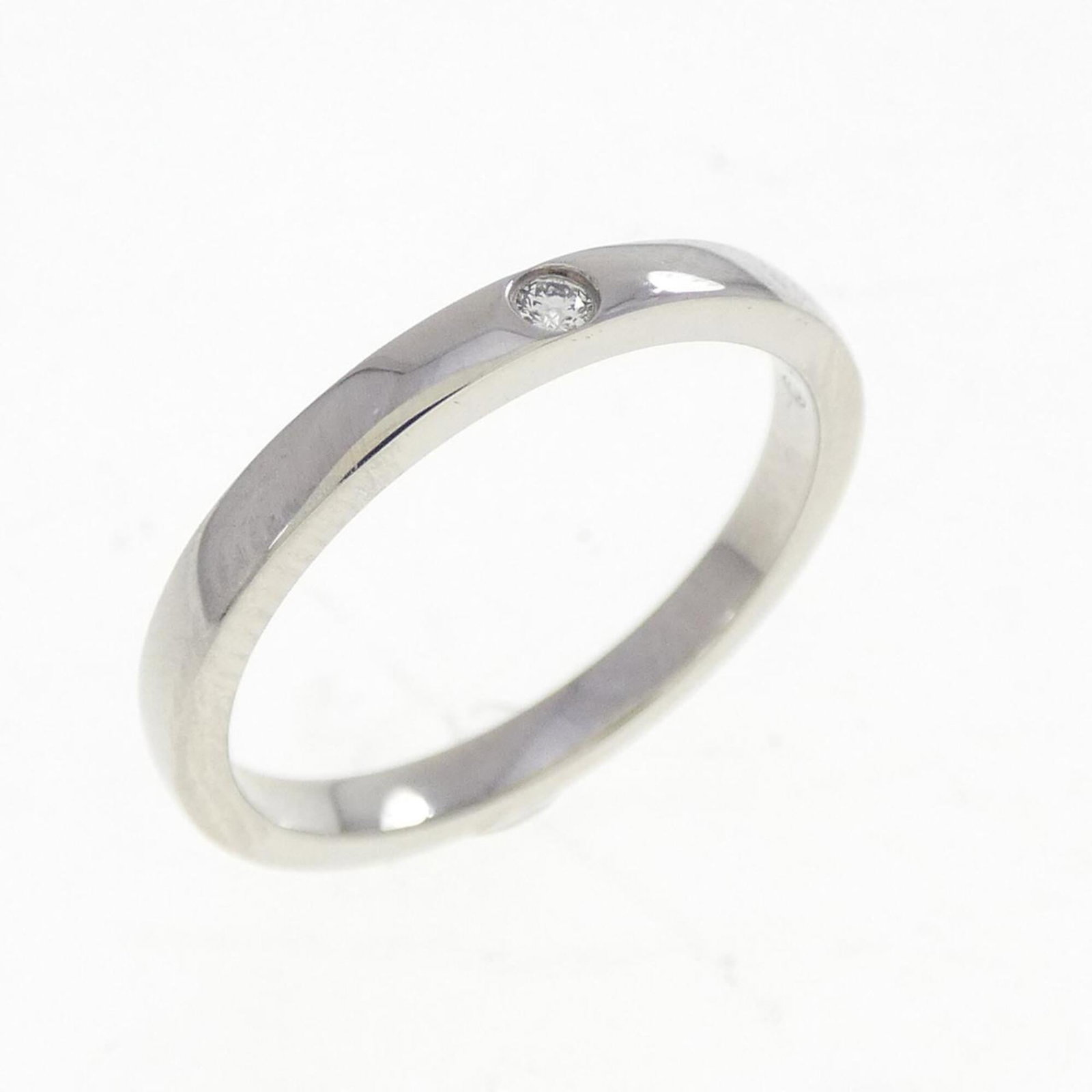 Platinum 950 Cartier Ring Band: Platinum 950 Cartier Ring Band Platinum 950 Cartier Ring Band for Women, featuring a diamond stone and available in US size 5.5. This elegant band showcases the luxury of platinum 950 material and