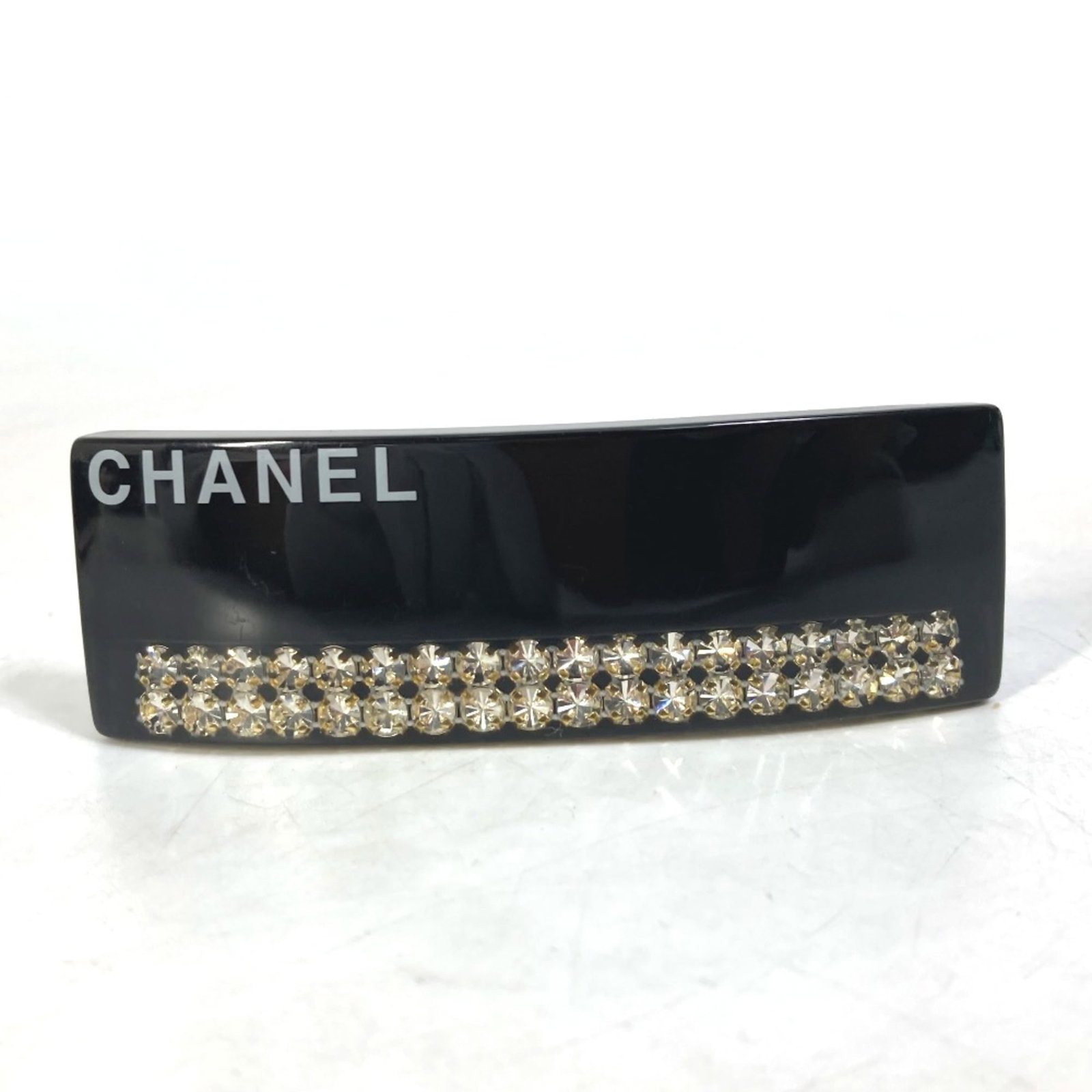 Chanel Other: Chanel Other Black Chanel Other item, measuring 3.5 inches in total length and featuring a signature. This piece boasts a sleek design with a distinctive black color. The overall dimensions are