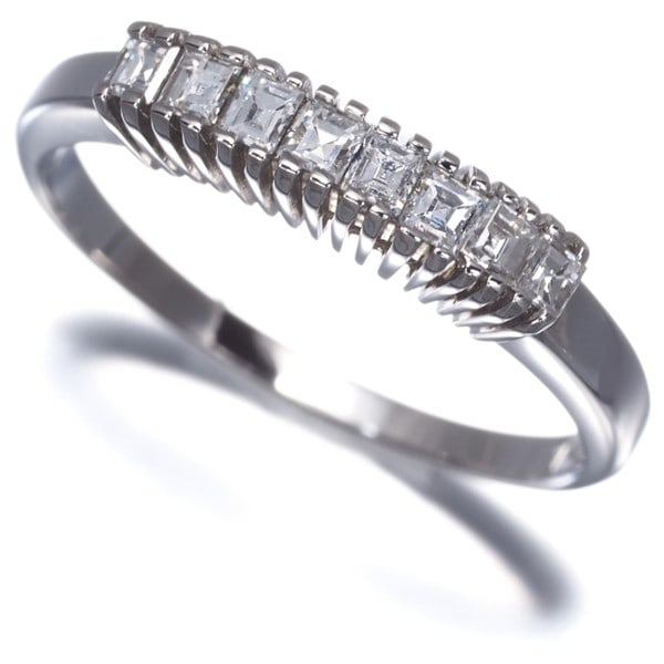 Diamond 0.26Ct Square Cut Classic Ring 900 Platinum (1 of 5)