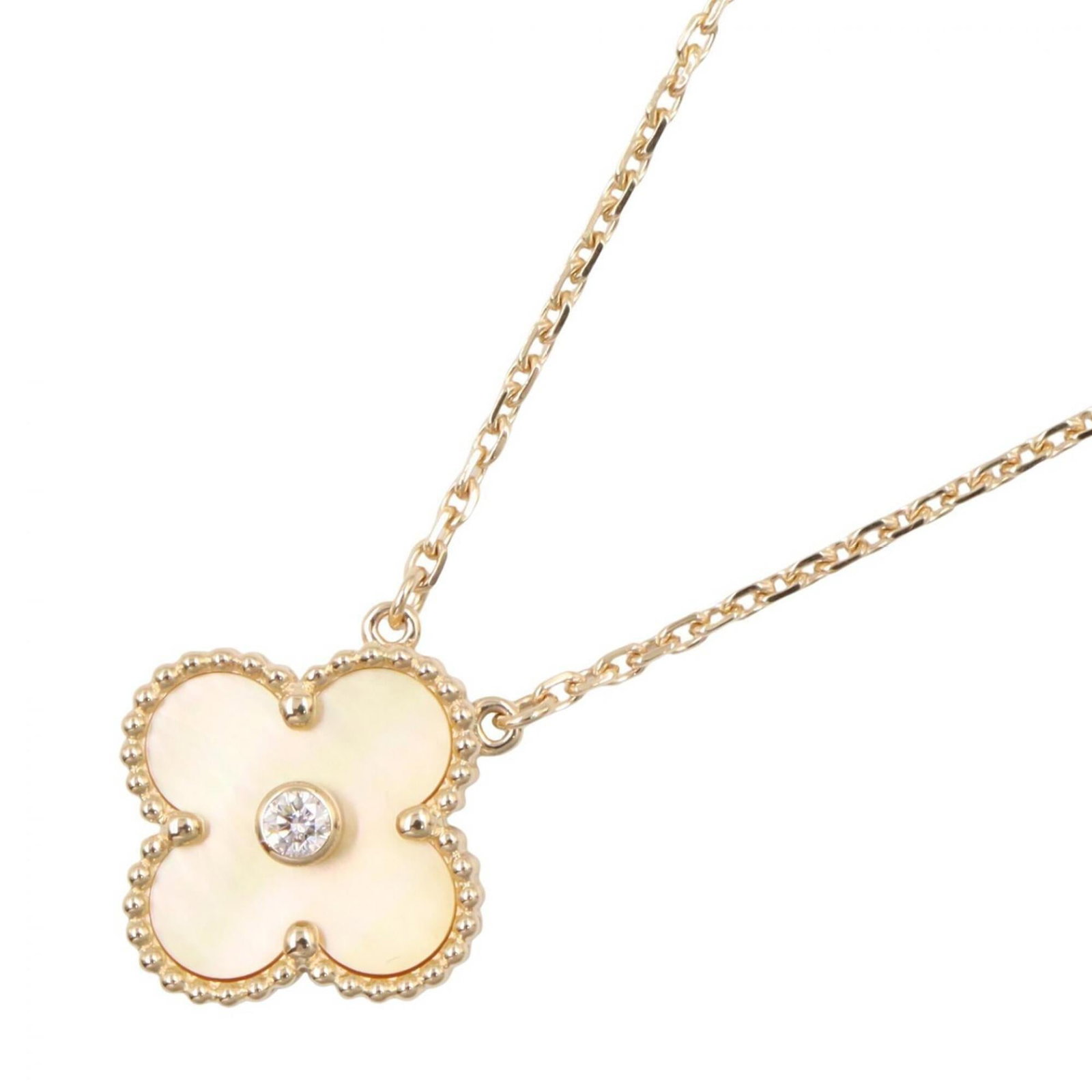 Van Cleef & Arpels Vintage Alhambra 1Pd Necklace 18K (Yellow Gold) Diamond Gold Mother-Of-Pearl: Van Cleef & Arpels Vintage Alhambra 1Pd Necklace 18K (Yellow Gold) Diamond Gold Mother-Of-Pearl The Van Cleef & Arpels Alhambra necklace boasts a striking combination of 18K yellow gold and clear, gol