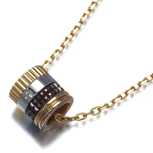 Diamond Necklace Boucheron Classique Small 18K Yg/ Wg/ Rg: Diamond Necklace Boucheron Classique Small 18K Yg/ Wg/ Rg Multi-tone gold necklace with a natural diamond pendant, part of the iconic Boucheron Quatre Classique collection. The 18k yellow gold piece