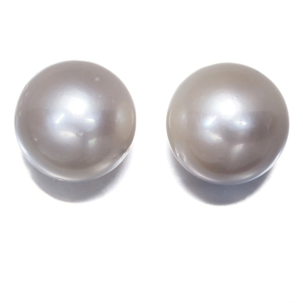 South Sea Pearl 11.4Mm Solitaire Earrings 900 Platinum: South Sea Pearl 11.4Mm Solitaire Earrings 900 Platinum 900 Platinum South Sea Pearl Solitaire Earrings feature a large, approximately 11.4mm cultured South Sea pearl set in platinum metal, showcasing 