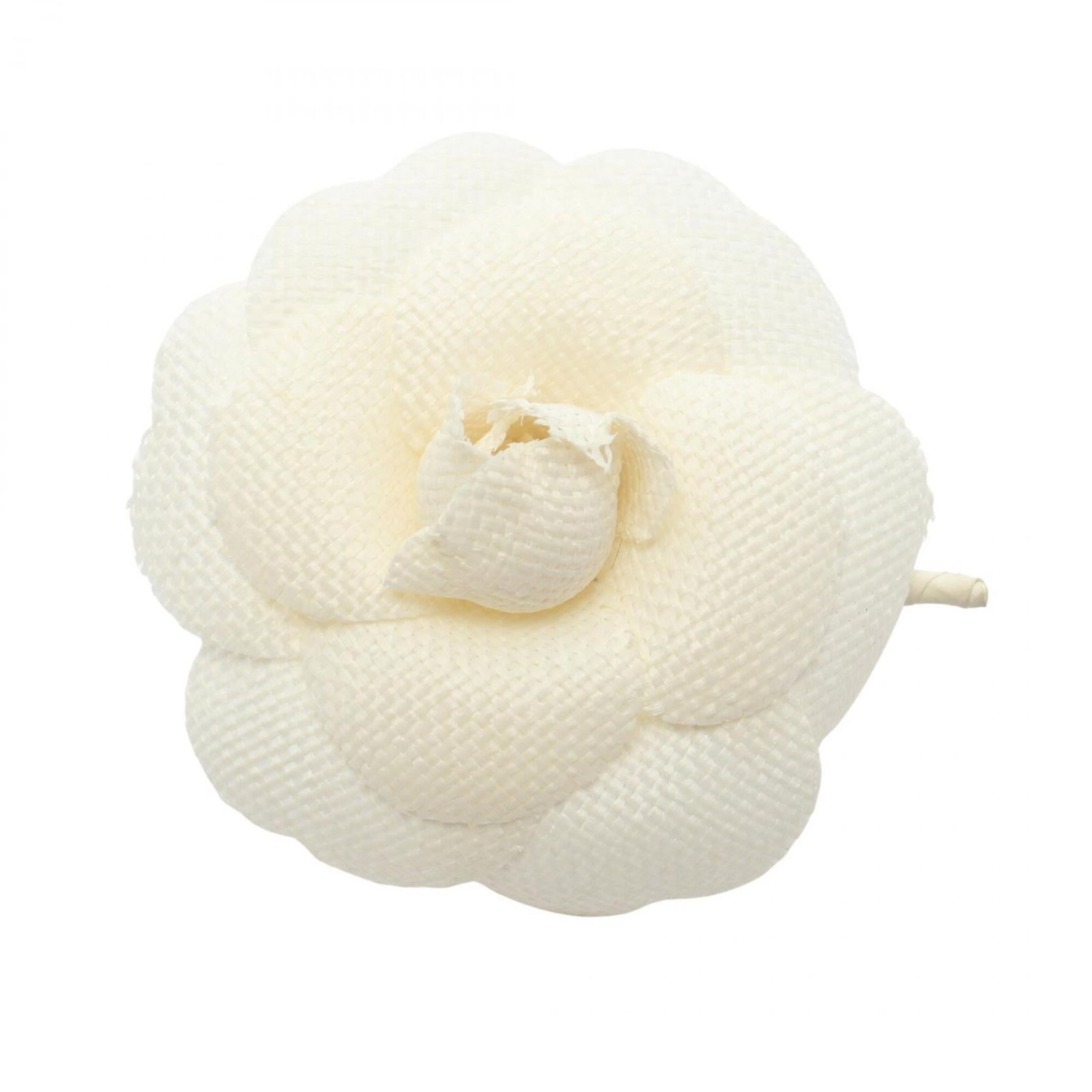 Corsage Chanel: Corsage Chanel Corsage Chanel is a small, white corsage measuring 6cm x 6cm. The item bears a signature and is made from an unspecified material. It is a compact accessory. Item Specifics: Brand: