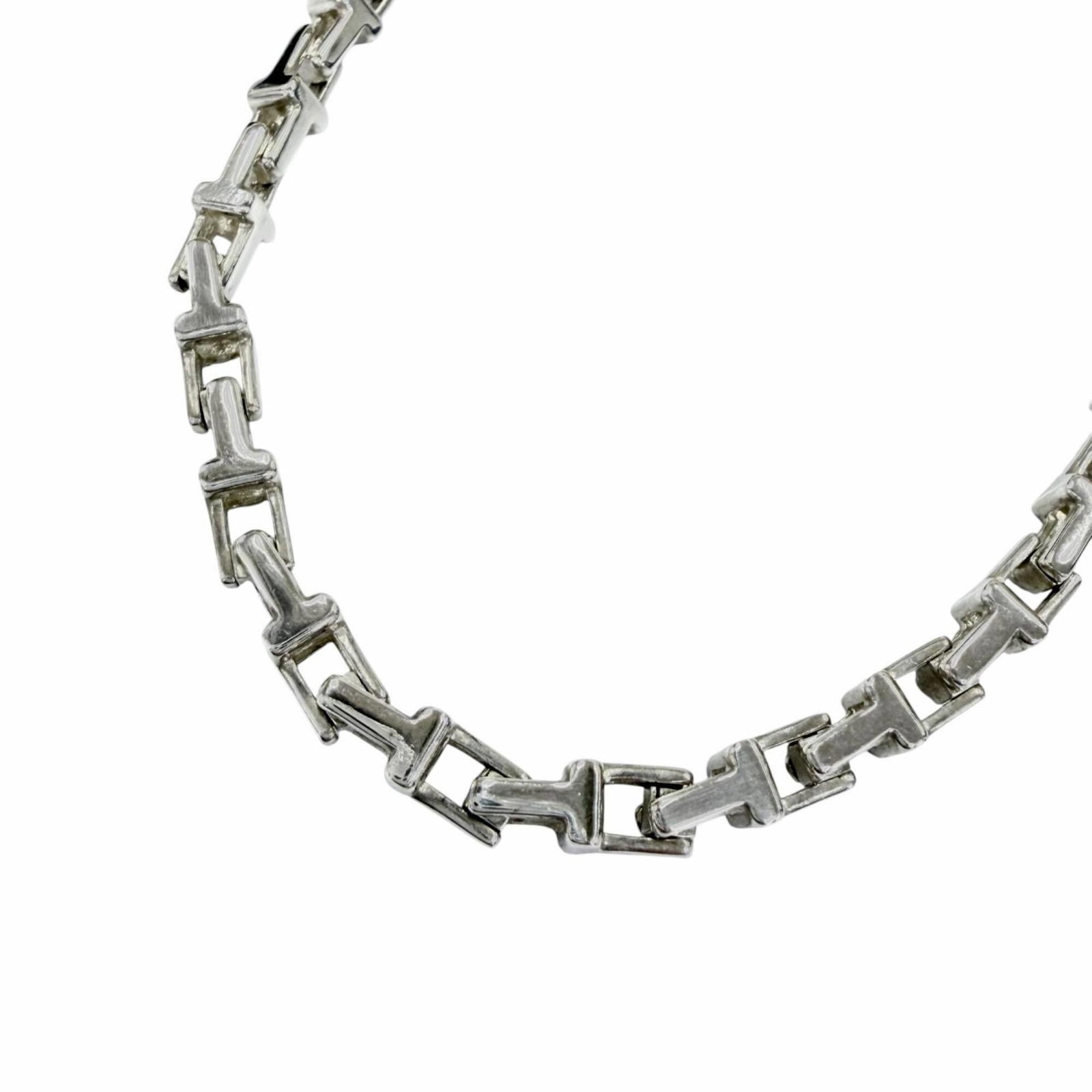 Tiffany&Co. Tiffany T Narrow Chain Necklace 925 Sterling Silver Pendant Weight 38.29G Women'S With: Tiffany&Co. Tiffany T Narrow Chain Necklace 925 Sterling Silver Pendant Weight 38.29G Women'S With Tiffany&Co. Tiffany T Narrow Chain Necklace features a sterling silver pendant weighing 38.29G,