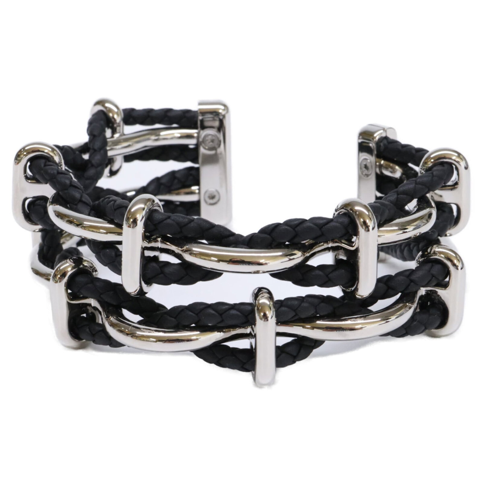 Metal Charm Hermes Bracelet: Metal Charm Hermes Bracelet Metal Charm Hermes Bracelet features a sleek black and silver design, with a length of 16.5cm to 17.5cm suitable for most wrist sizes. This charm bracelet boasts a classic