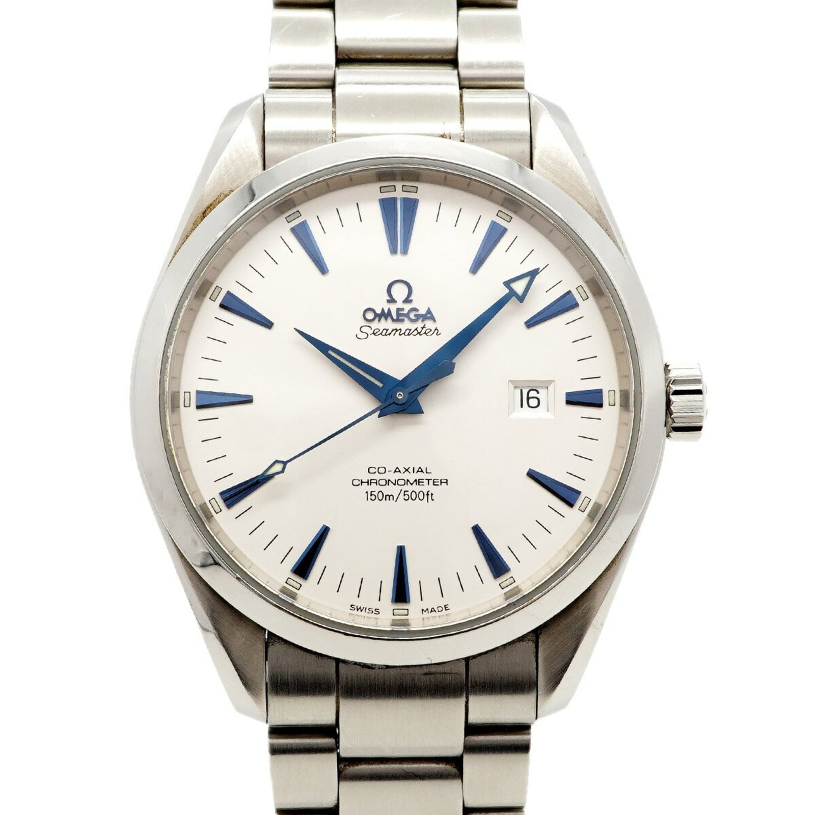 Wristwatch of Omega: Wristwatch of Omega Stainless steel wristband provides durability and style. This self-winding automatic watch features a silver dial and measures 42mm in diameter, suitable for wrists up to 19cm in