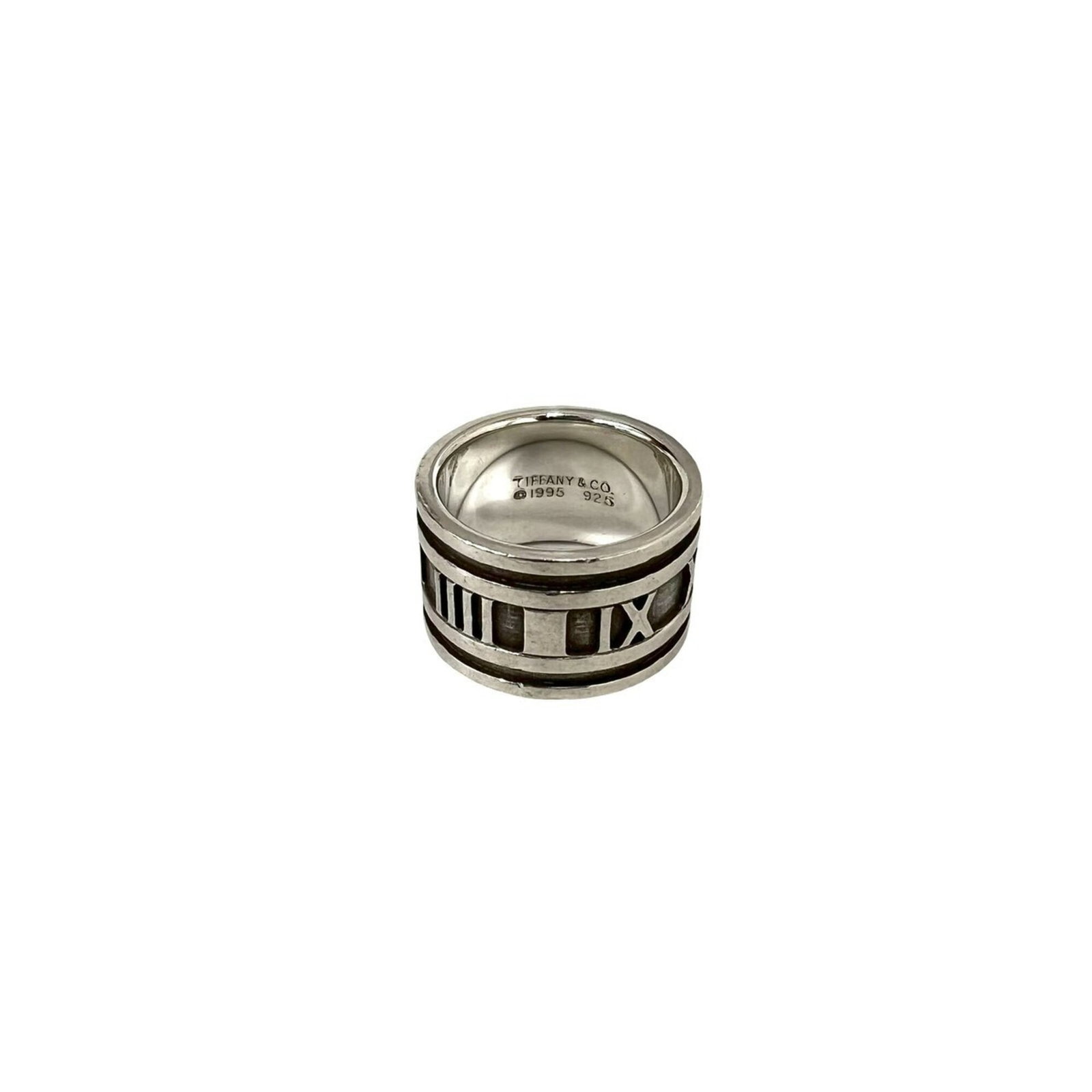 Silver 925 Tiffany Band Ring: Silver 925 Tiffany Band Ring Silver 925 Tiffany Band Ring. This elegant band ring boasts sterling silver construction and a classic design, available in US size 6 and Japanese size 11. Made from