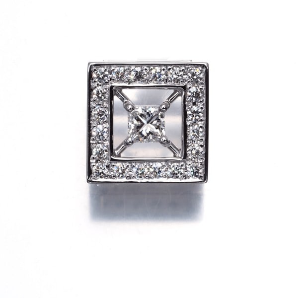 Tasaki Pendant Diamond 0.26Ct/ 0.31Ct Square 18K 750 White Gold: Tasaki Pendant Diamond 0.26Ct/ 0.31Ct Square 18K 750 White Gold Tasaki Pendant Diamond features a stunning natural diamond with a total weight of 0.31ct, complemented by an elegant 18K white gold