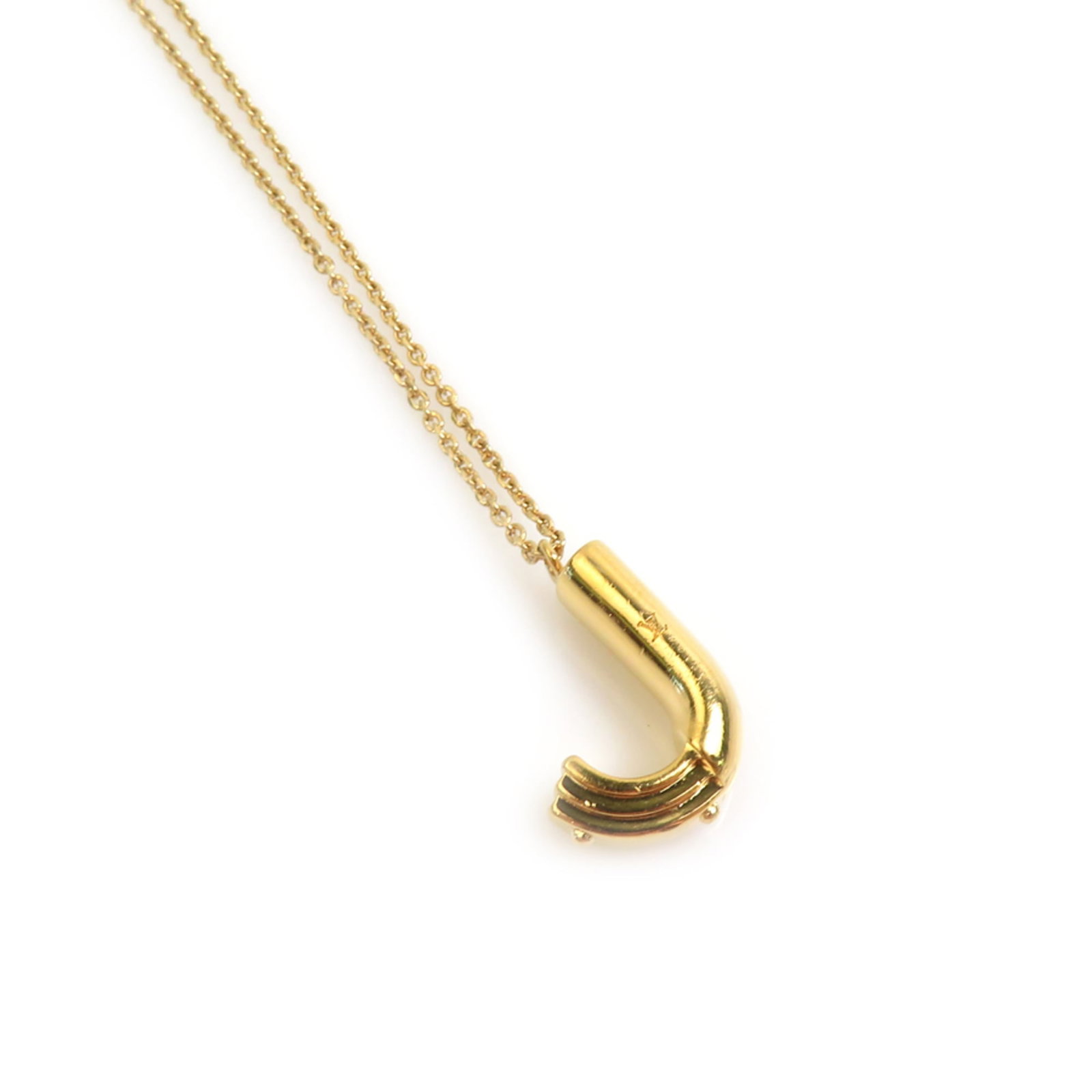 Louis Vuitton Louis Vuitton Necklace Lv&Me Initial J Metal Gold Women'S M51065 H32254A: Louis Vuitton Louis Vuitton Necklace Lv&Me Initial J Metal Gold Women'S M51065 H32254A Metal gold necklace featuring the iconic Lv&Me Initial from Louis Vuitton, with a pendant size of 20mm x 15mm. Th