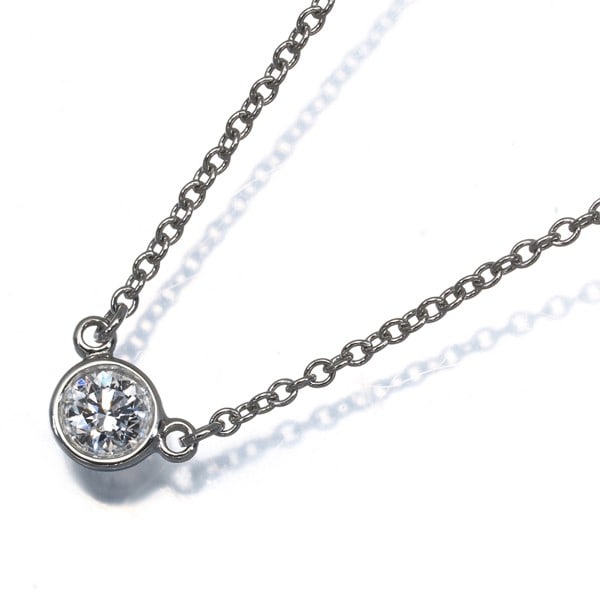 Tiffany&Co. Necklace Diamond 0.12Ct By The Yard 950 Platinum: Tiffany&Co. Necklace Diamond 0.12Ct By The Yard 950 Platinum Tiffany&Co.'s 0.12ct diamond pendant, crafted from 950 platinum, showcases a natural diamond with an approximate diameter of 3.2mm. This