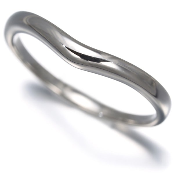 Bvlgari Ring Fedi Wedding Band Us7 950 Platinum: Bvlgari Ring Fedi Wedding Band Us7 950 Platinum Bvlgari's platinum Fedi wedding band boasts a sleek, modern design with a slender profile and subtle width. This elegant ring features a 950 platinum ba